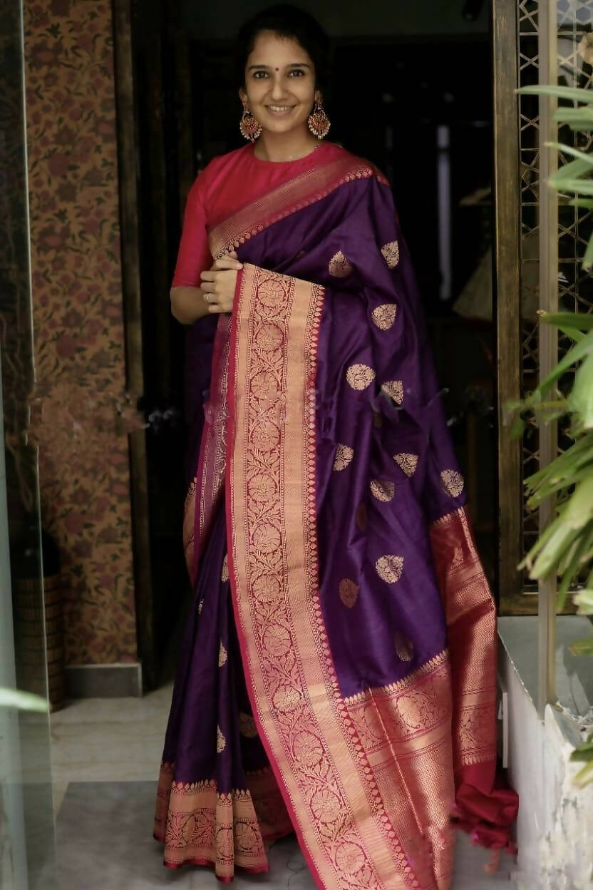 DEIANA'S Beautiful Designer Golden zari Soft Lichi Silk Saree - Purple - Swadesiicart