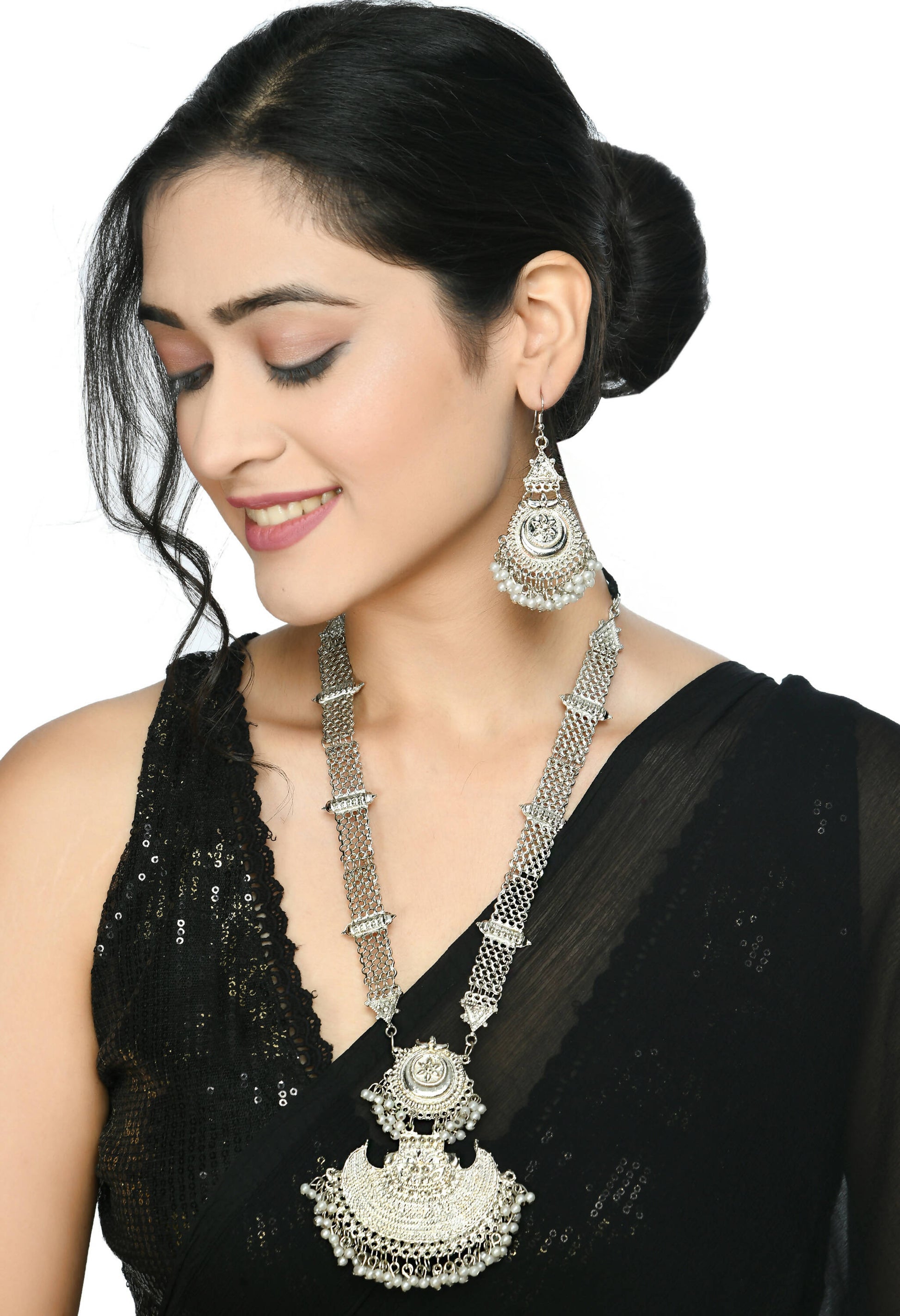 Mominos Fashion Johar Kamal Silver-Plated Brass Finish Rani Haar Statement Necklace For Women | Swadesiicart