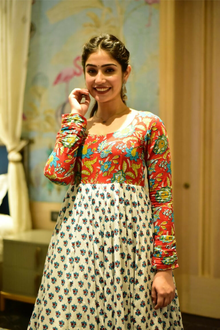 Jyoti Fashion Women's Off White Heavy Digital Printed Cotton Silk Anarkali Dress | Swadesiicart