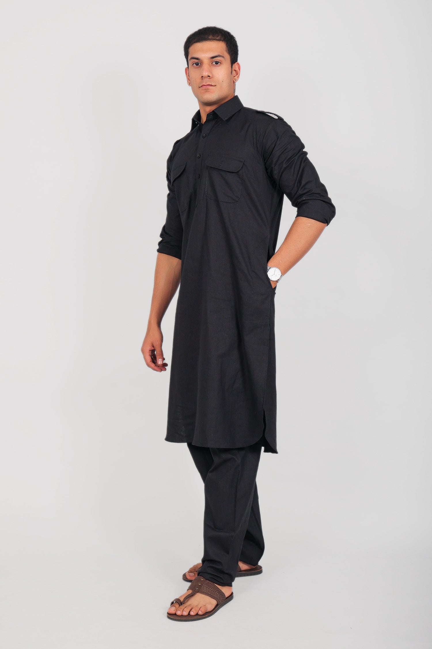 Bluesaanchi Men's Pathani Black Color Kurta With Trouser Pant | Swadesiicart