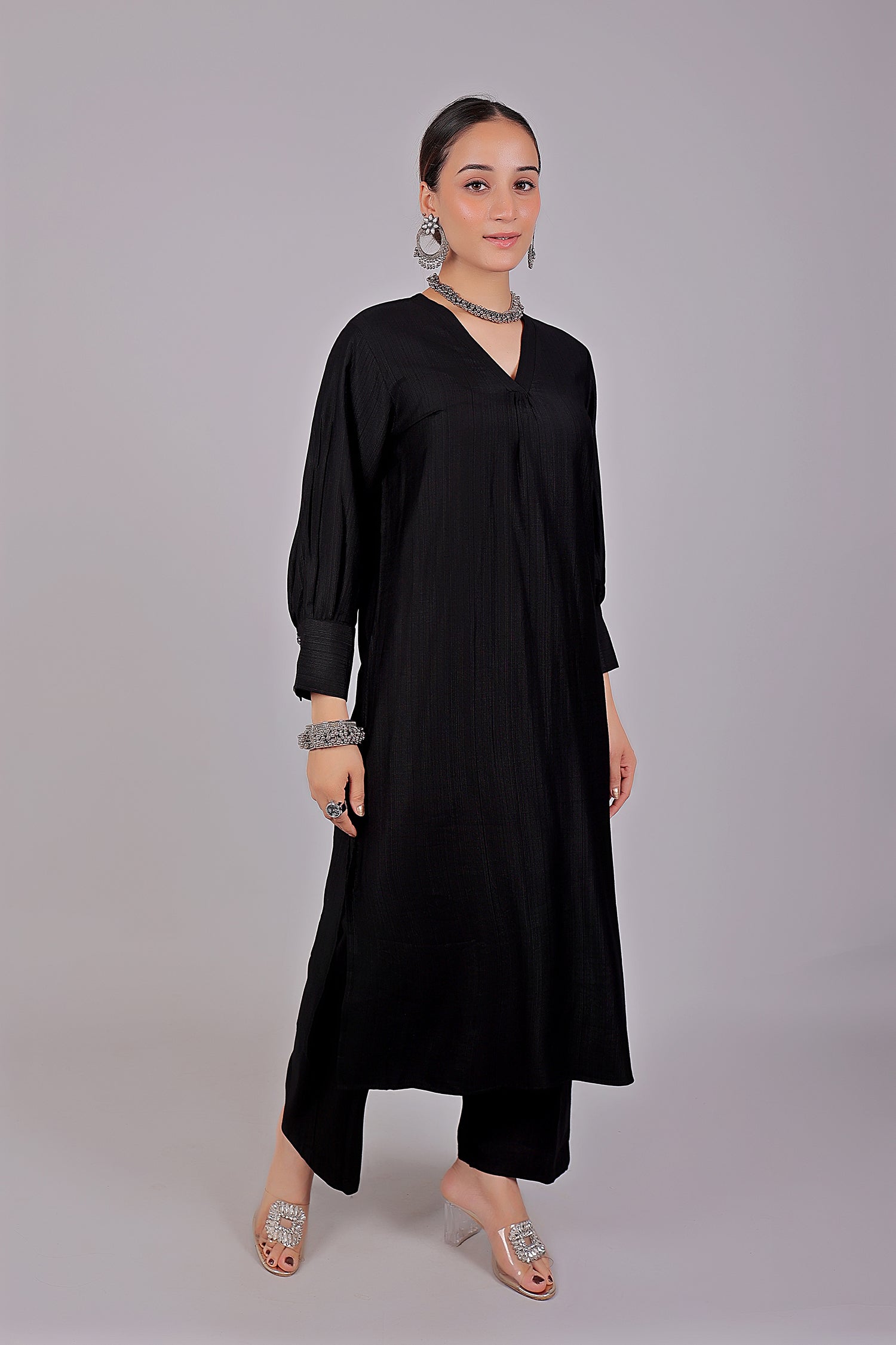 Bluesaanchi Women's Black Kurti With Trouser Pajama Set | Swadesiicart