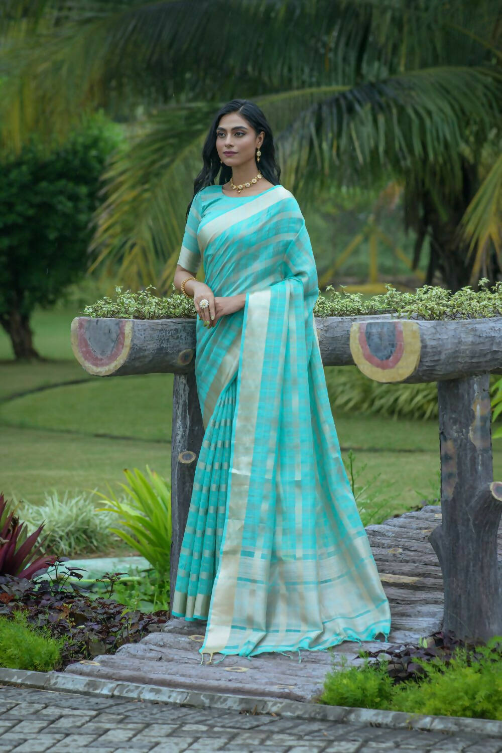 Vishnu Weaves Women's Firozi Organza Silk Zari Woven Saree with Blouse - Swadesiicart