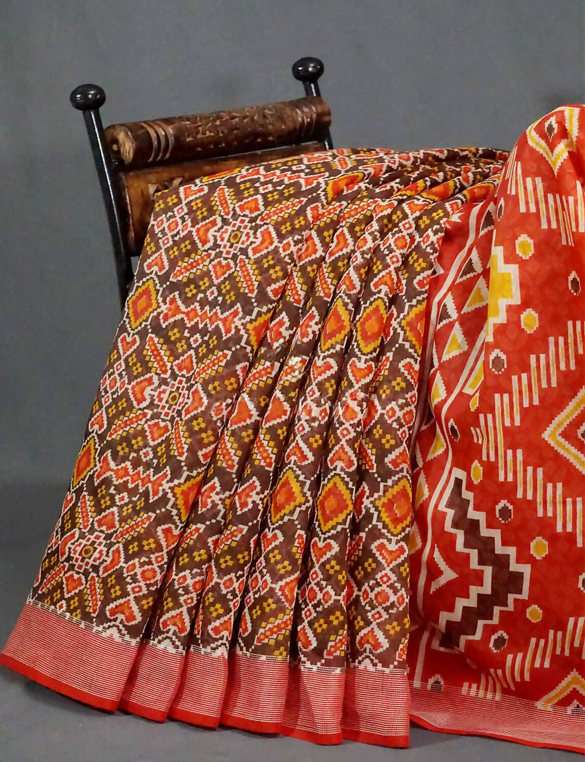 Shades of Mehendi Green Patola Print Semi Chanderi Saree By Gayathri Reddy Designer Studio | Swadesiicart