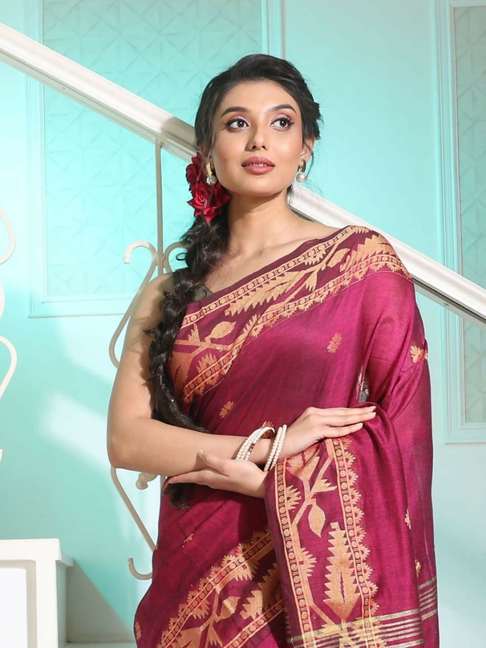 Exclusive Collection Beautiful Maroon Pure Cotton Woven Handloom Saree With Running Blouse Piece - Swadesiicart