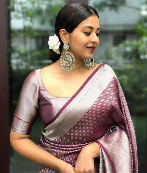 DEIANA'S Beautiful Designer Golden zari Soft Lichi Silk Saree - Maroon - Swadesiicart