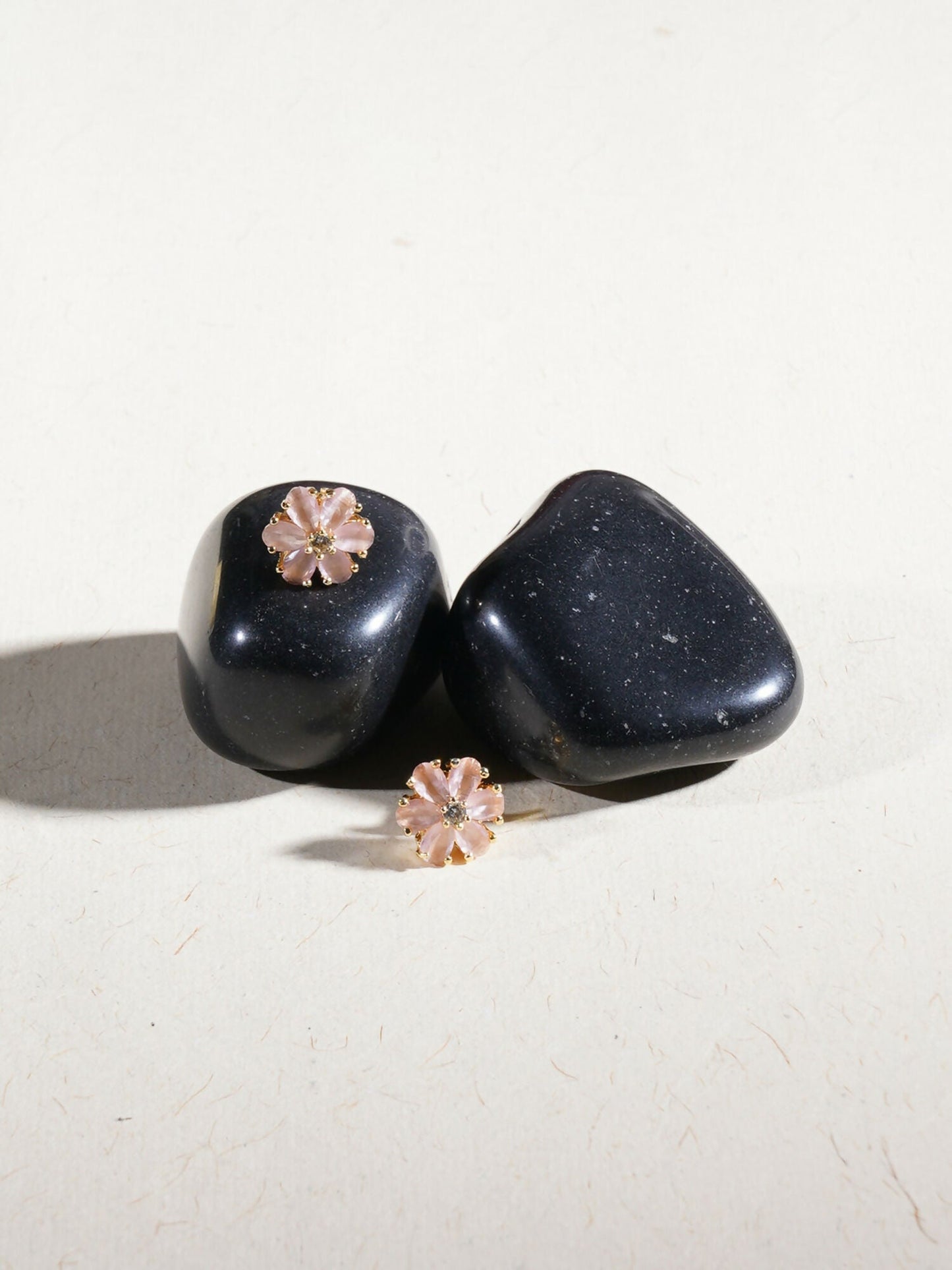 stone stud (peach) - Ruby Raang - Swadesiicart