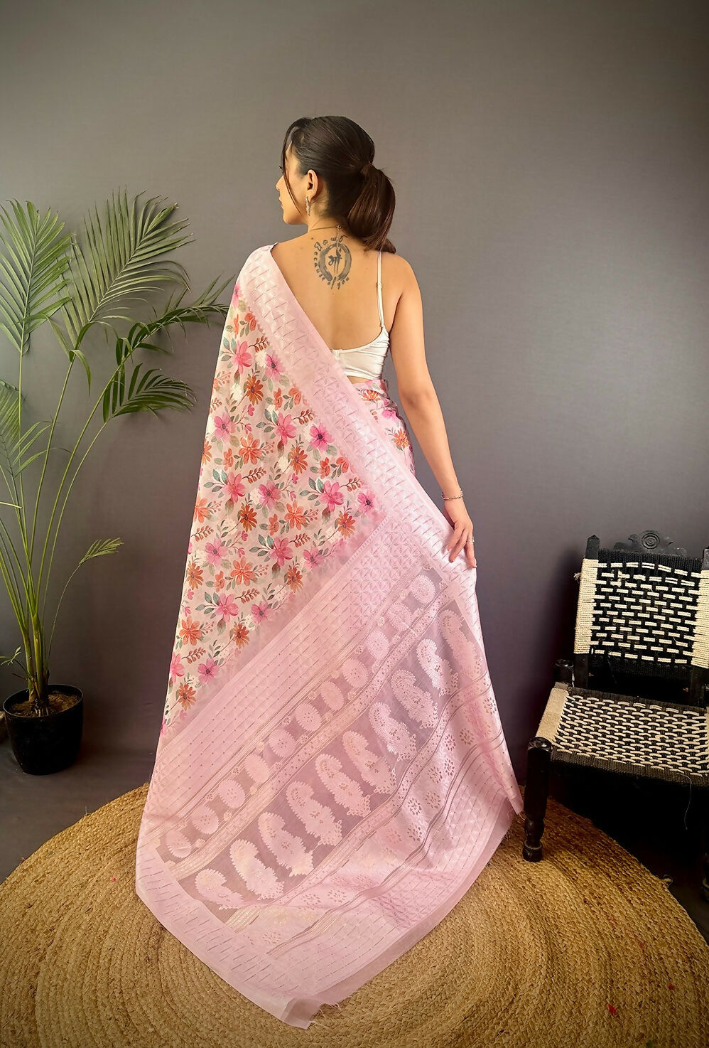 Joban Fashion Pastel Pink Floral Motifs Banarasi Silk Sarees | Swadesiicart