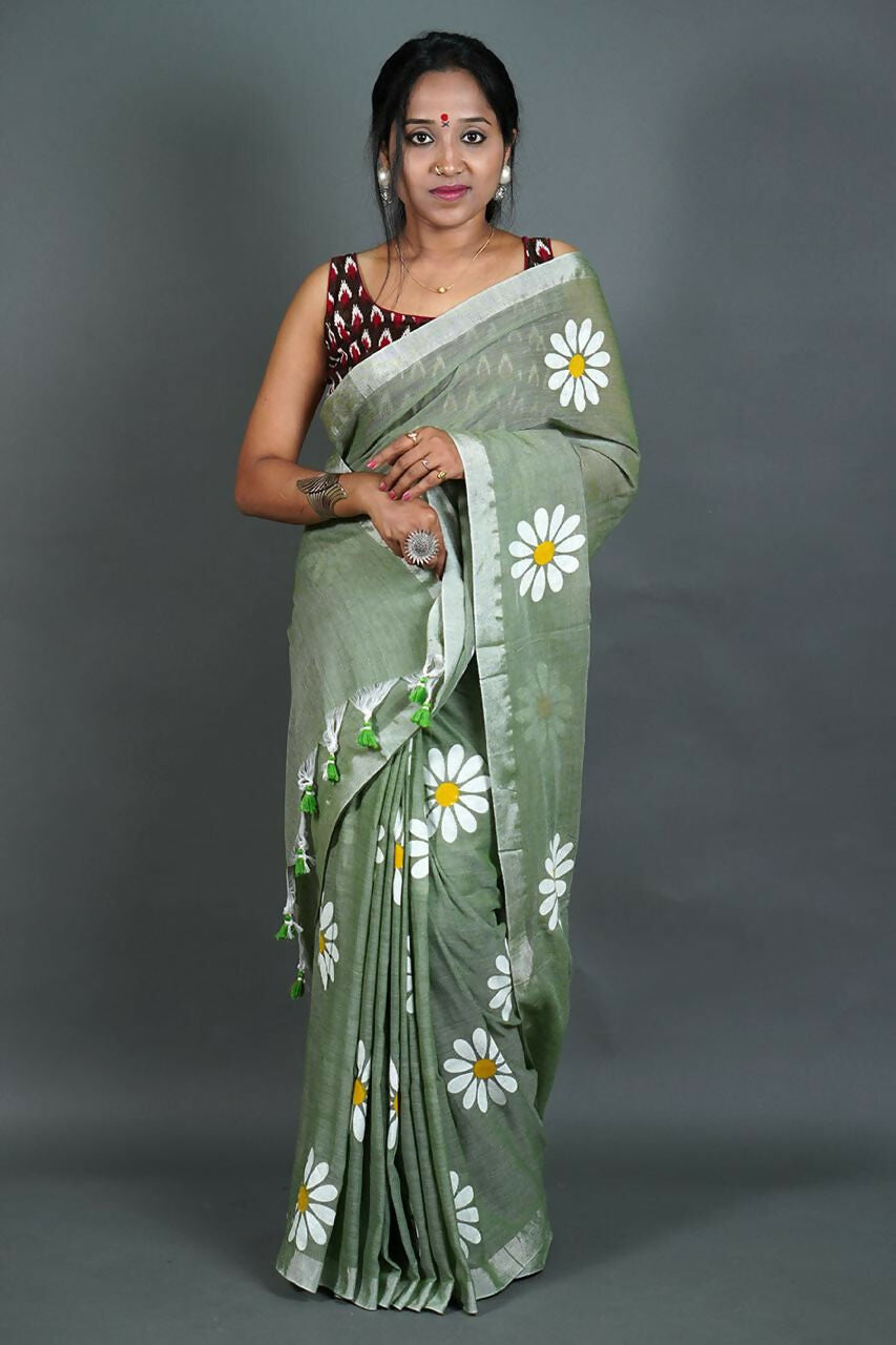 Exclusive Collection Light Pista Pure Cotton Saree With Sunflower Design - Swadesiicart