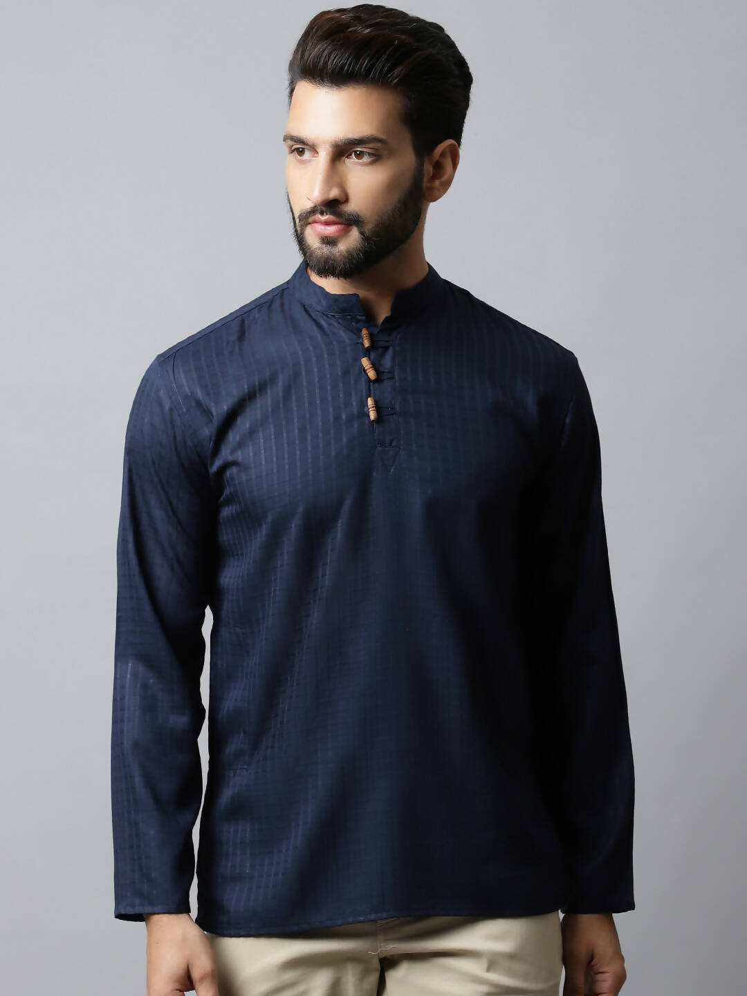 Even Apparels Navy blue Color Pure Cotton Men's Kurta With Side Placket (CHK082) | Swadesiicart