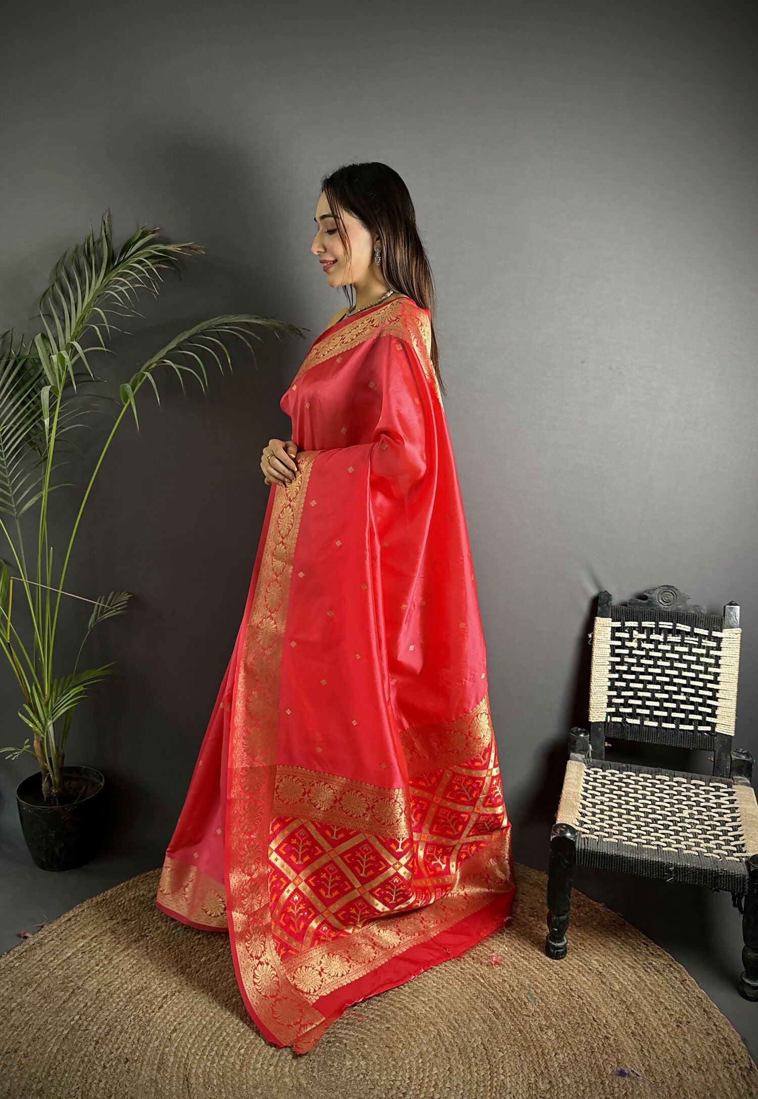 Joban Fashion Red Banarasi Cotton Silk Woven Saree | Swadesiicart