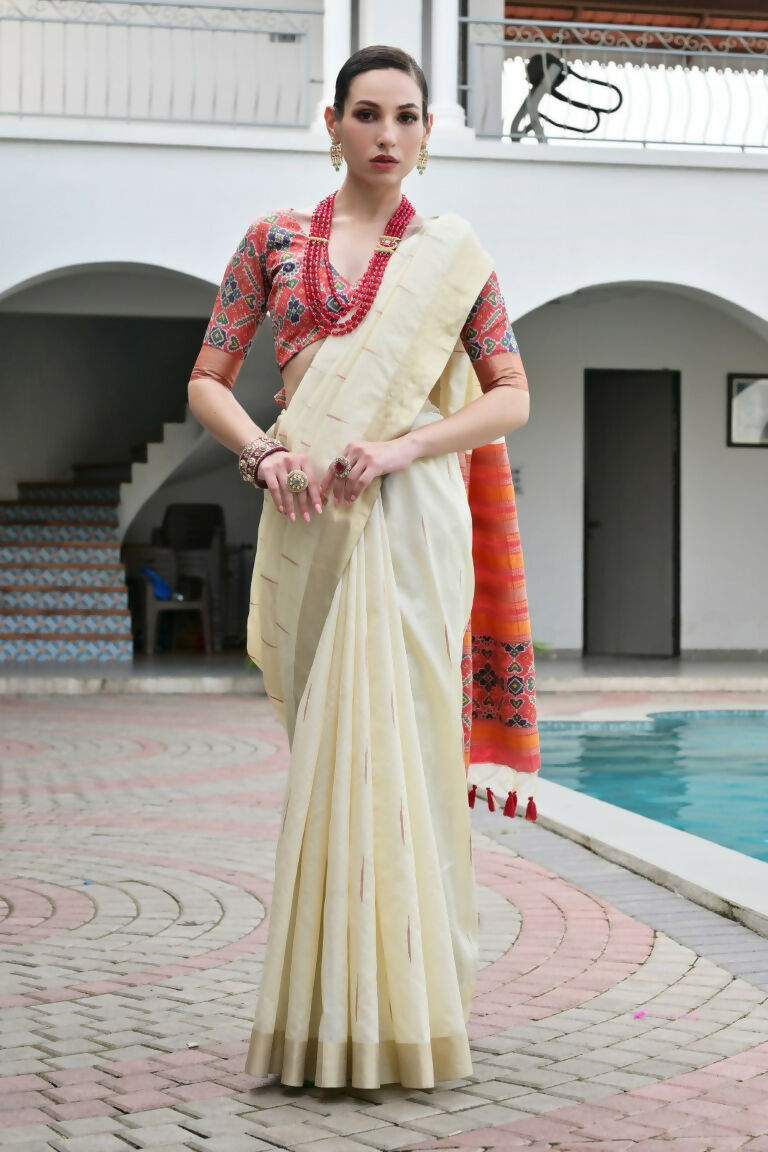 Vishnu Weaves Women's Cream Raw Silk Patola Zari Woven Saree with Blouse - Swadesiicart