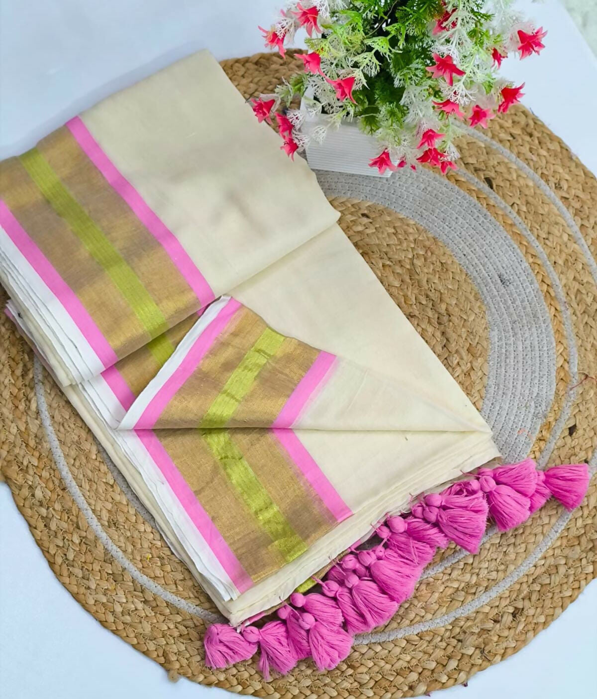 Exclusive Collection Beautiful White Pink Pure Cotton Hand Weaving Handloom Saree With Running Blouse Piece - Swadesiicart