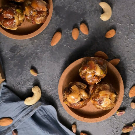 Vellanki Foods Dry Fruit Laddu - Swadesiicart