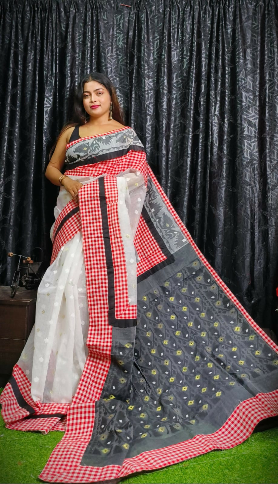 Exclusive Collection Beautiful Gamcha Multi Jamdani Mix N Match Saree - Swadesiicart