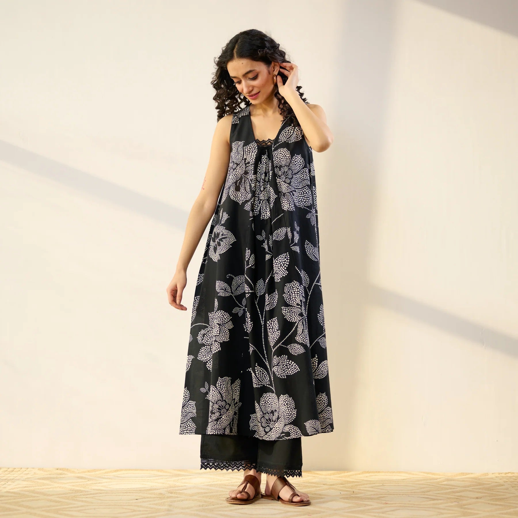 Pimu Women Floral Printed Pleated Pure Cotton Kurta with Palazzos-Black - Swadesiicart