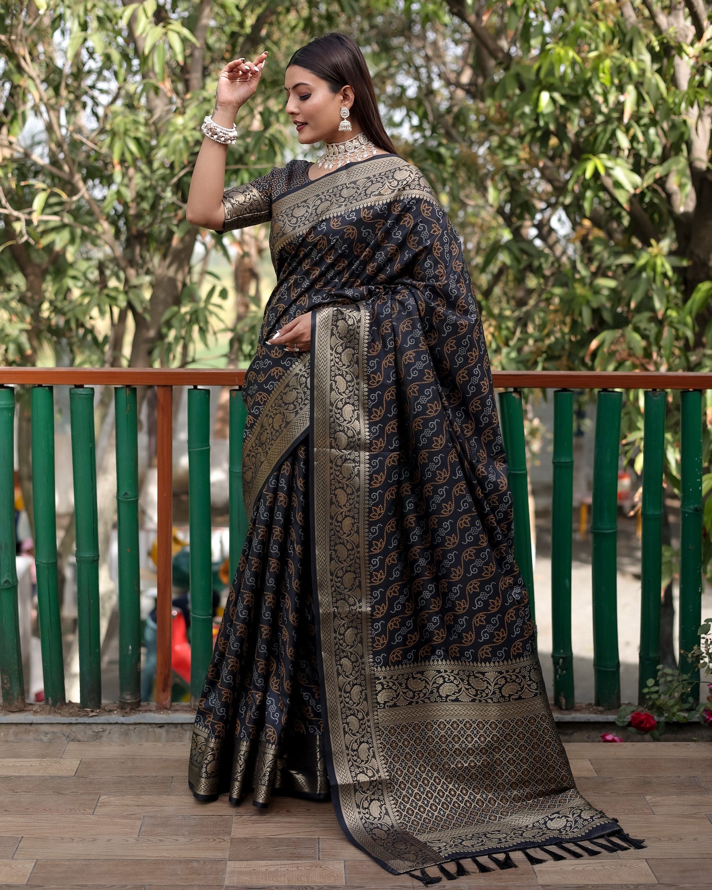 Lorenvalley Premium Bandhej Patola Silk Sarees with kanchi Borders and Contrast Zari Weaving borders Saree - Black - Swadesiicart