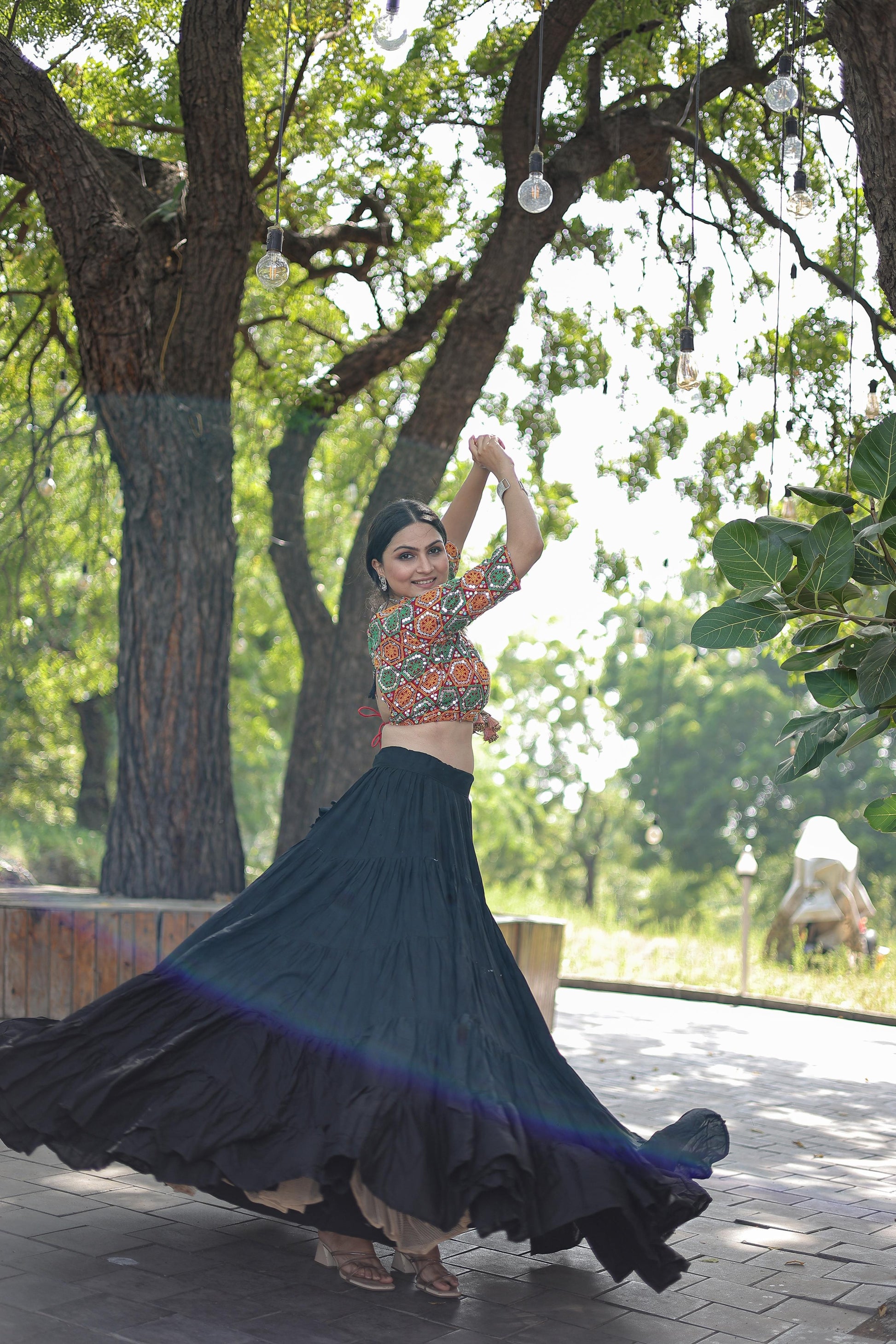 Lorenvalley Black Premium Rayon Lehenga with Georgette Embroidered Traditional Thread work Choli | Swadesiicart