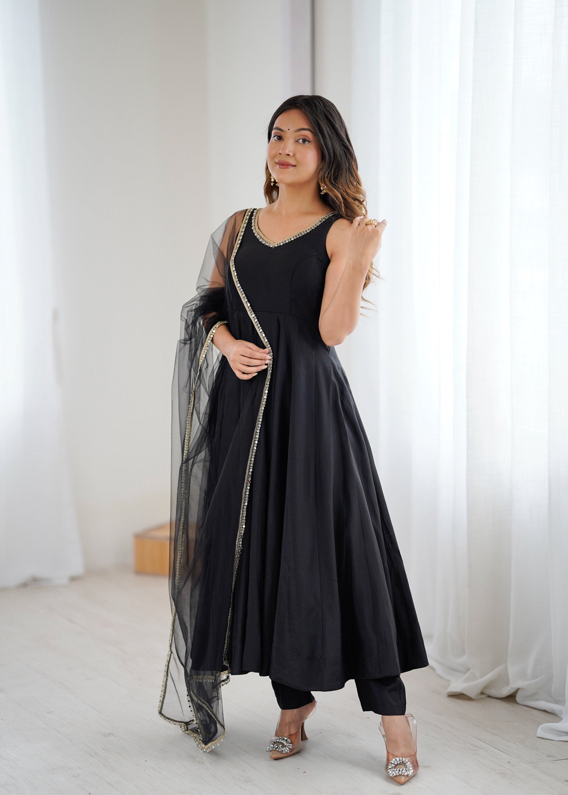 Lorenvalley Fashion Black Pure Romansilk Chanderi Fabric Yoke Fancy Lace Work Anarkali Kurta Pant With Dupatta Set - Swadesiicart