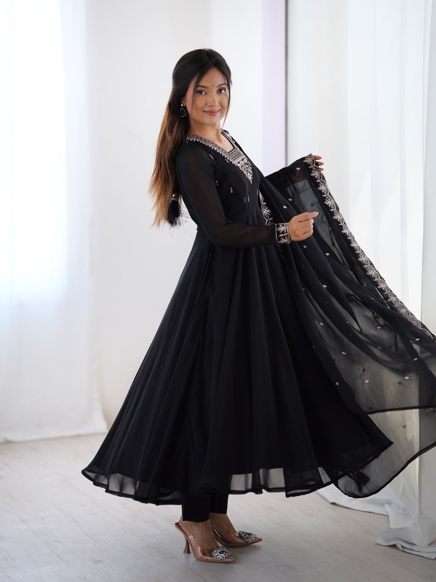 Lorenvalley Black Faux Georgette Fancy Embroidery Beads And Jari Work Anarkali Kurta Palazzo With Dupatta Set | Swadesiicart