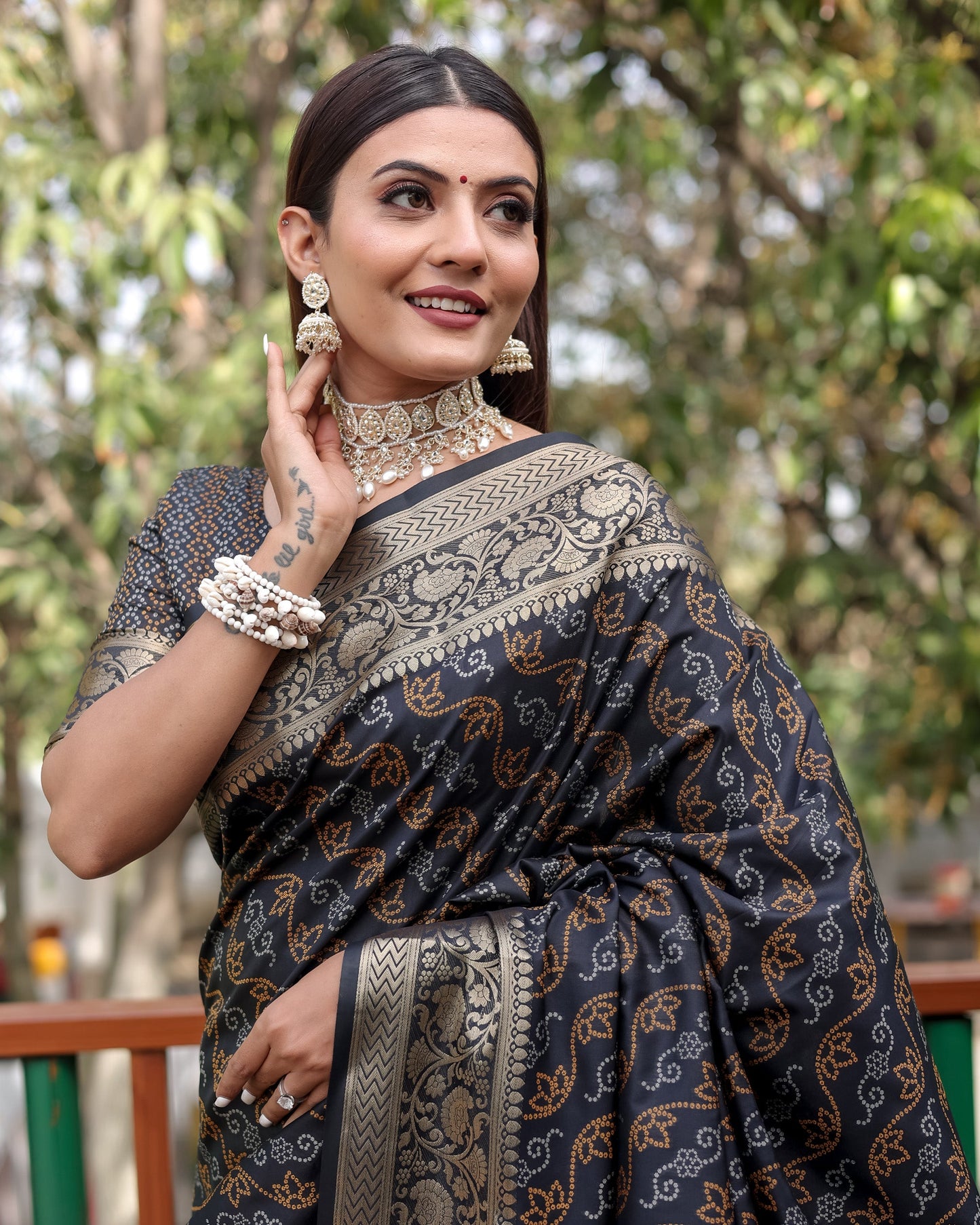 Lorenvalley Premium Bandhej Patola Silk Sarees with kanchi Borders and Contrast Zari Weaving borders Saree - Black - Swadesiicart