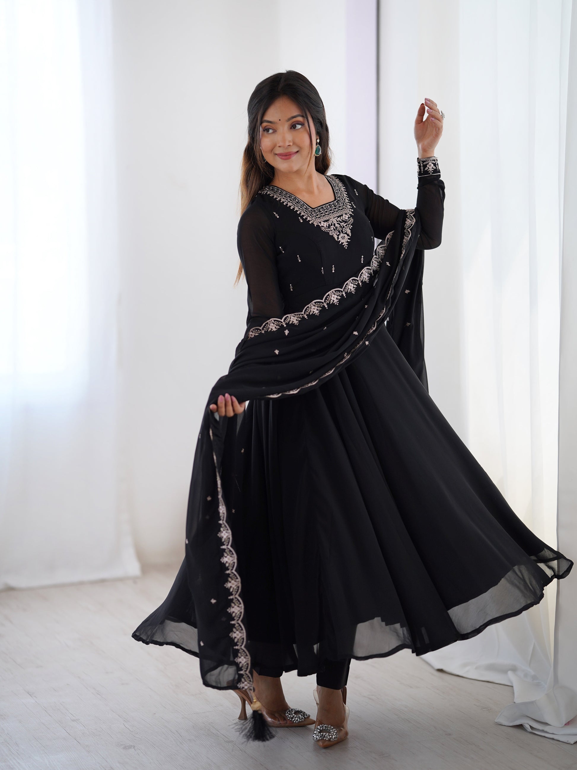 Lorenvalley Black Faux Georgette Fancy Embroidery Beads And Jari Work Anarkali Kurta Palazzo With Dupatta Set | Swadesiicart