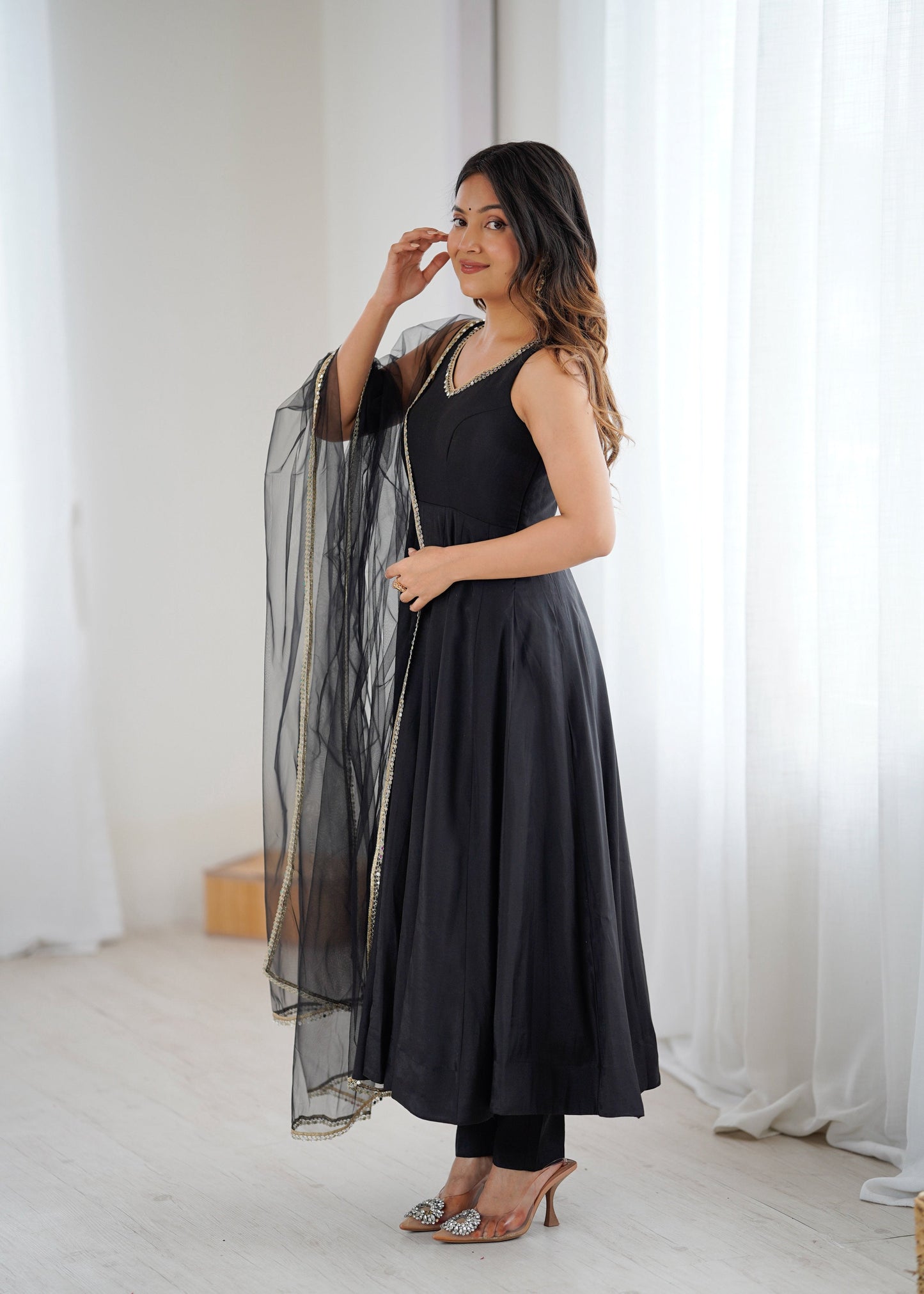 Lorenvalley Fashion Black Pure Romansilk Chanderi Fabric Yoke Fancy Lace Work Anarkali Kurta Pant With Dupatta Set - Swadesiicart