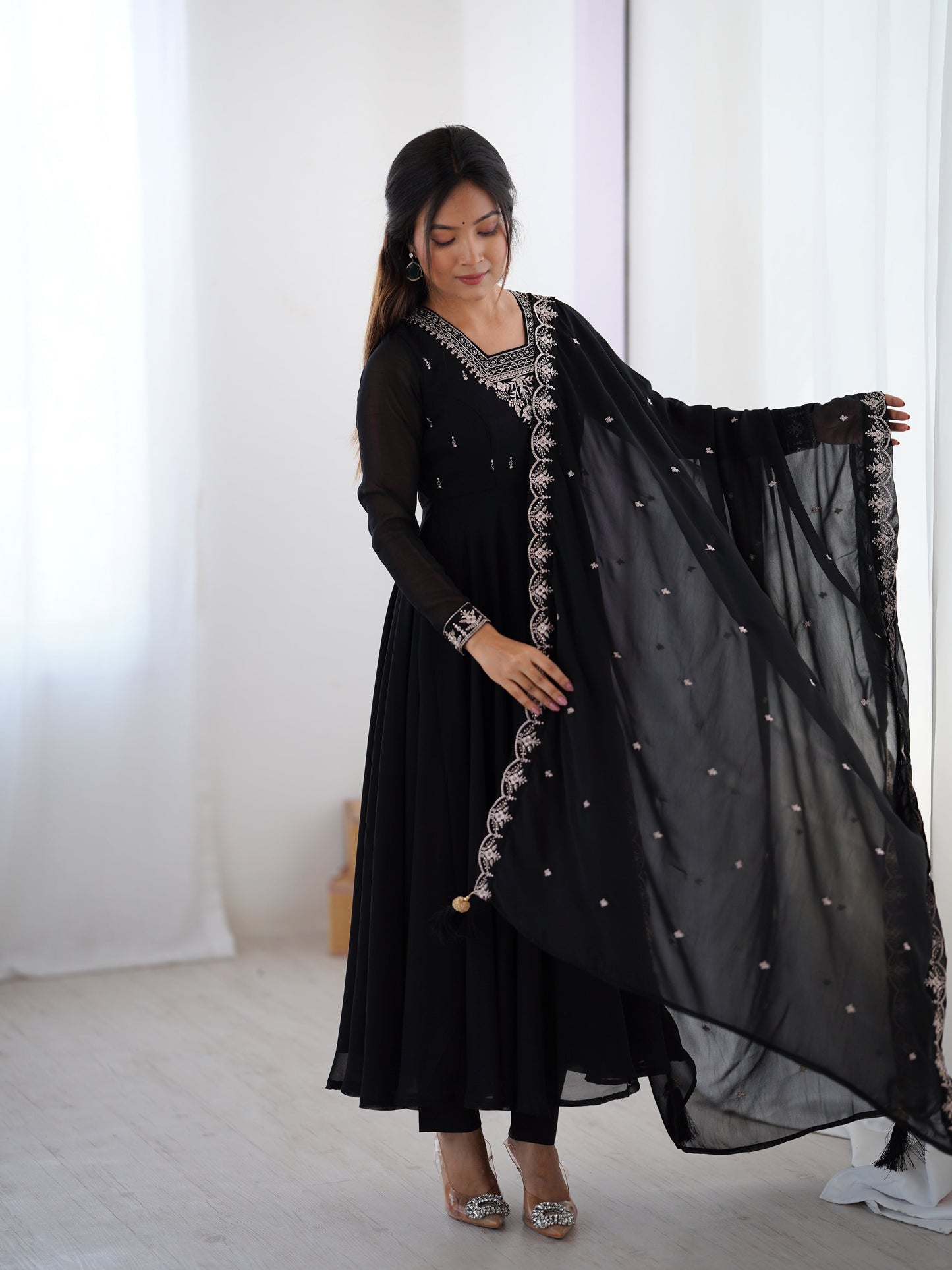 Lorenvalley Black Faux Georgette Fancy Embroidery Beads And Jari Work Anarkali Kurta Palazzo With Dupatta Set | Swadesiicart