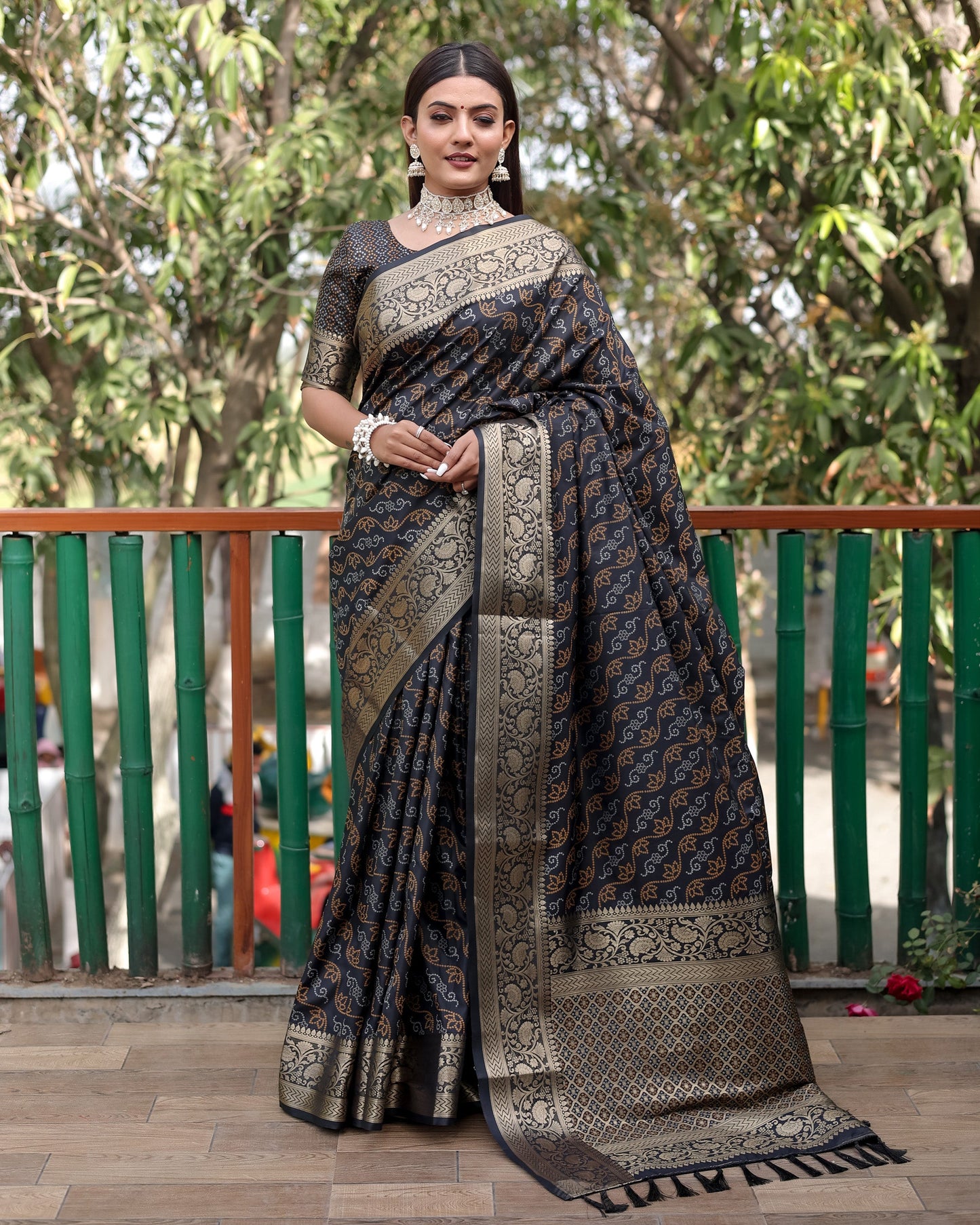 Lorenvalley Premium Bandhej Patola Silk Sarees with kanchi Borders and Contrast Zari Weaving borders Saree - Black - Swadesiicart
