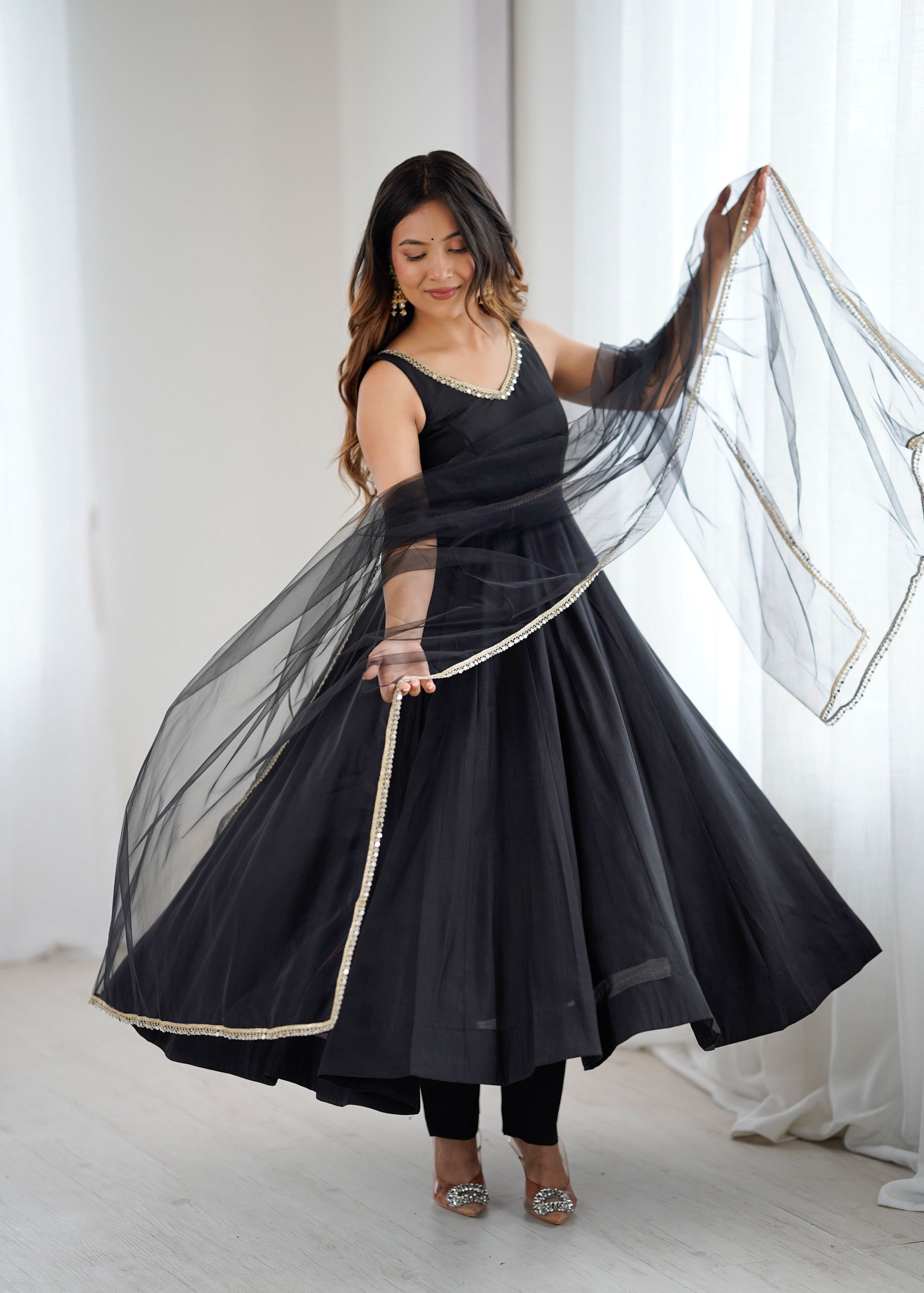 Lorenvalley Fashion Black Pure Romansilk Chanderi Fabric Yoke Fancy Lace Work Anarkali Kurta Pant With Dupatta Set - Swadesiicart