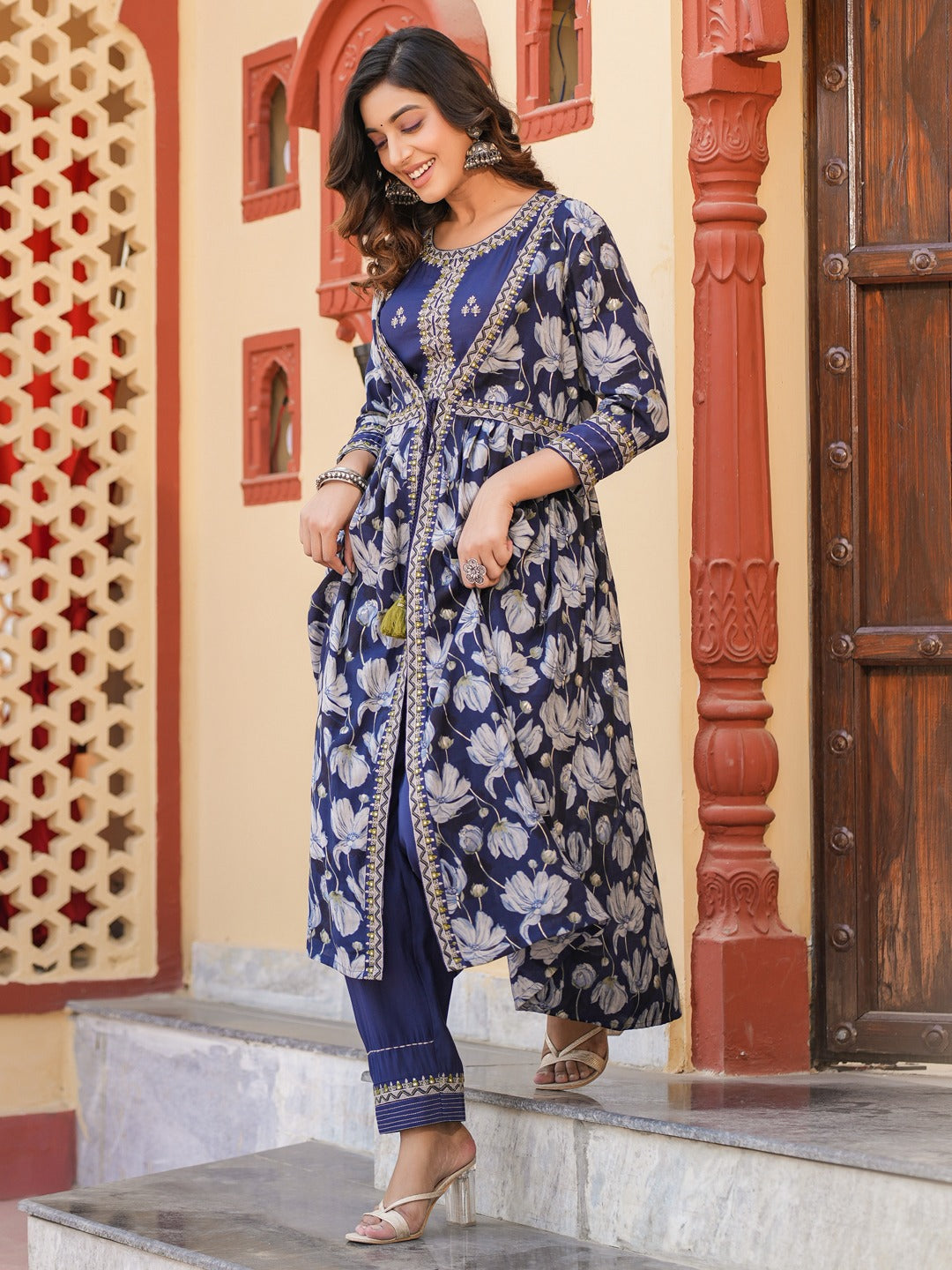 Yufta Blue Embroidered shrug Crop top co ord set - Swadesiicart