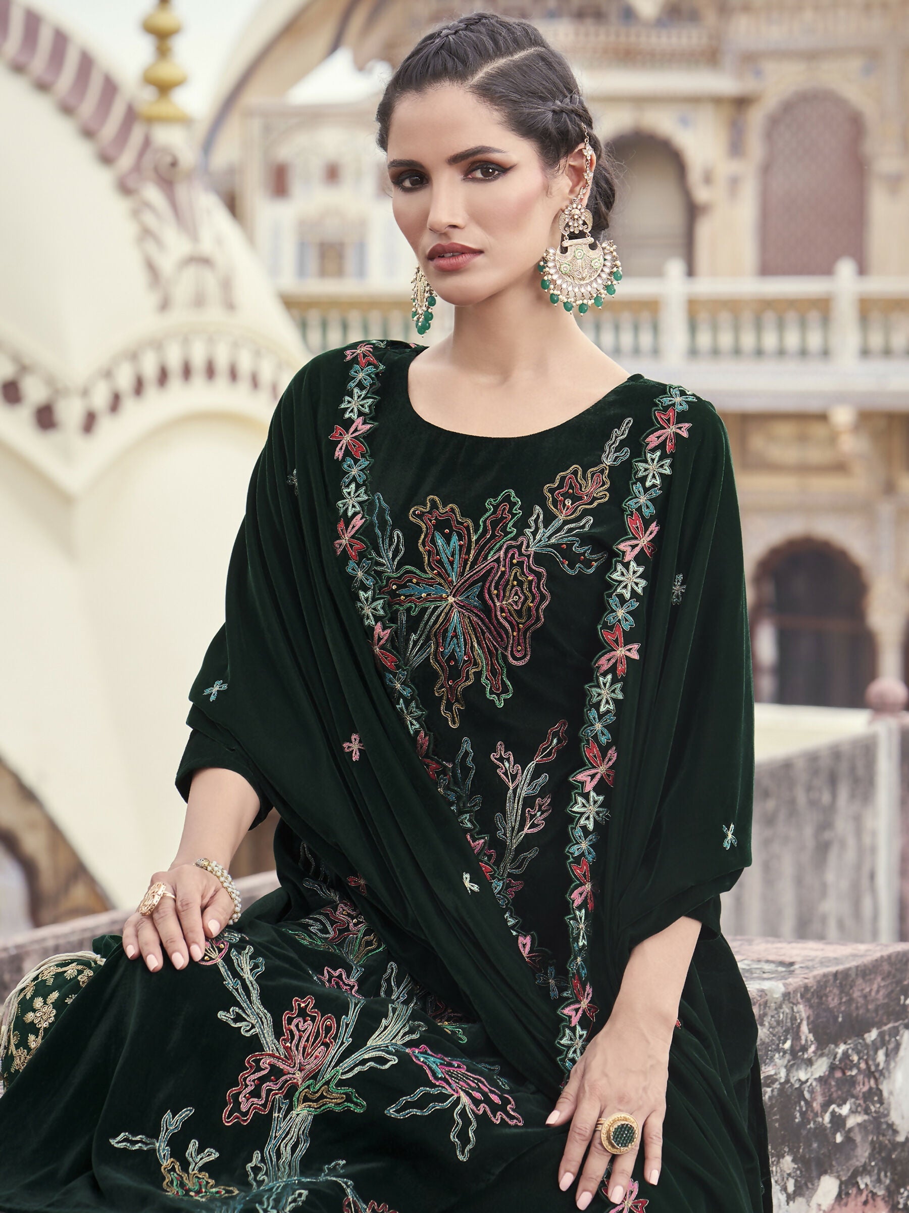 Jyoti Fashion Women's Green Velvet Resham Thread with Jari & Sequin Kurta with Trouser & Dupatta | Swadesiicart