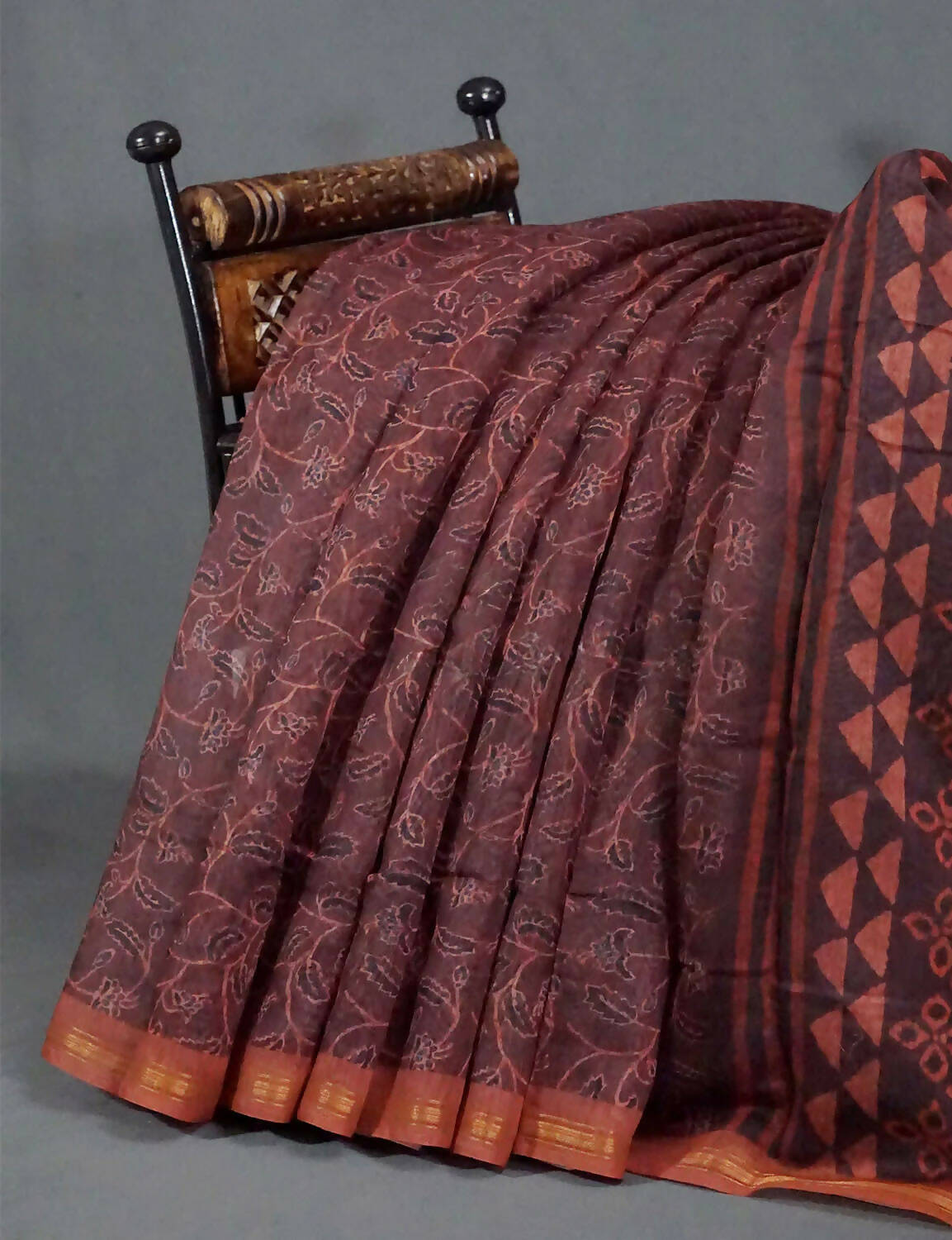 Light Coffee Brown Coloured Discharge Print Semi Chanderi Saree By Gayathri Reddy Designer Studio | Swadesiicart