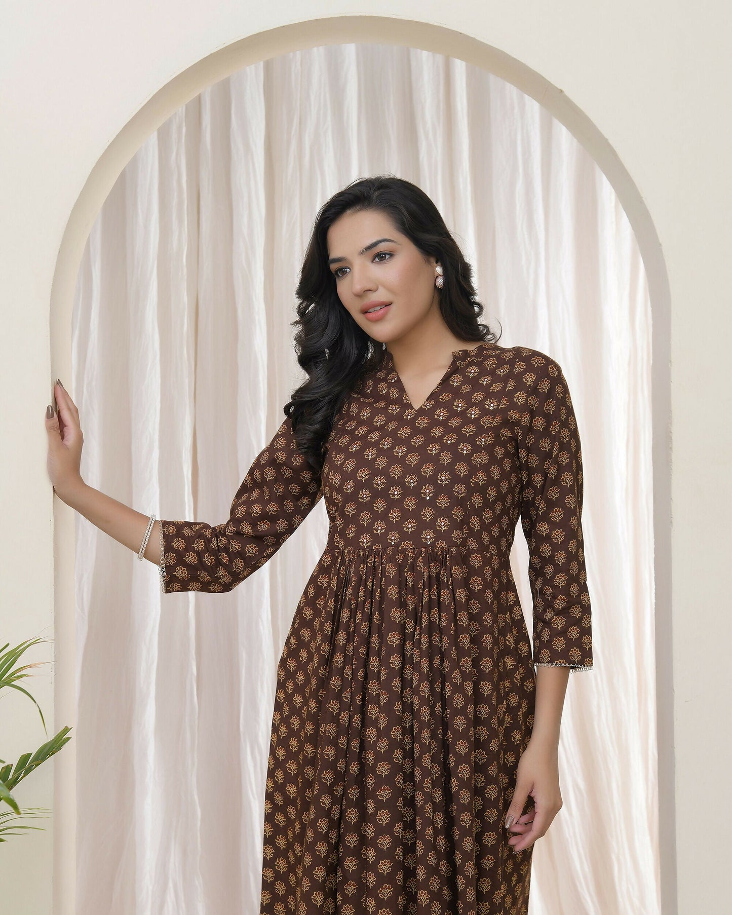 Vaasva Brown Boonta Cotton Printed Gathered Kurti With Pant - Swadesiicart