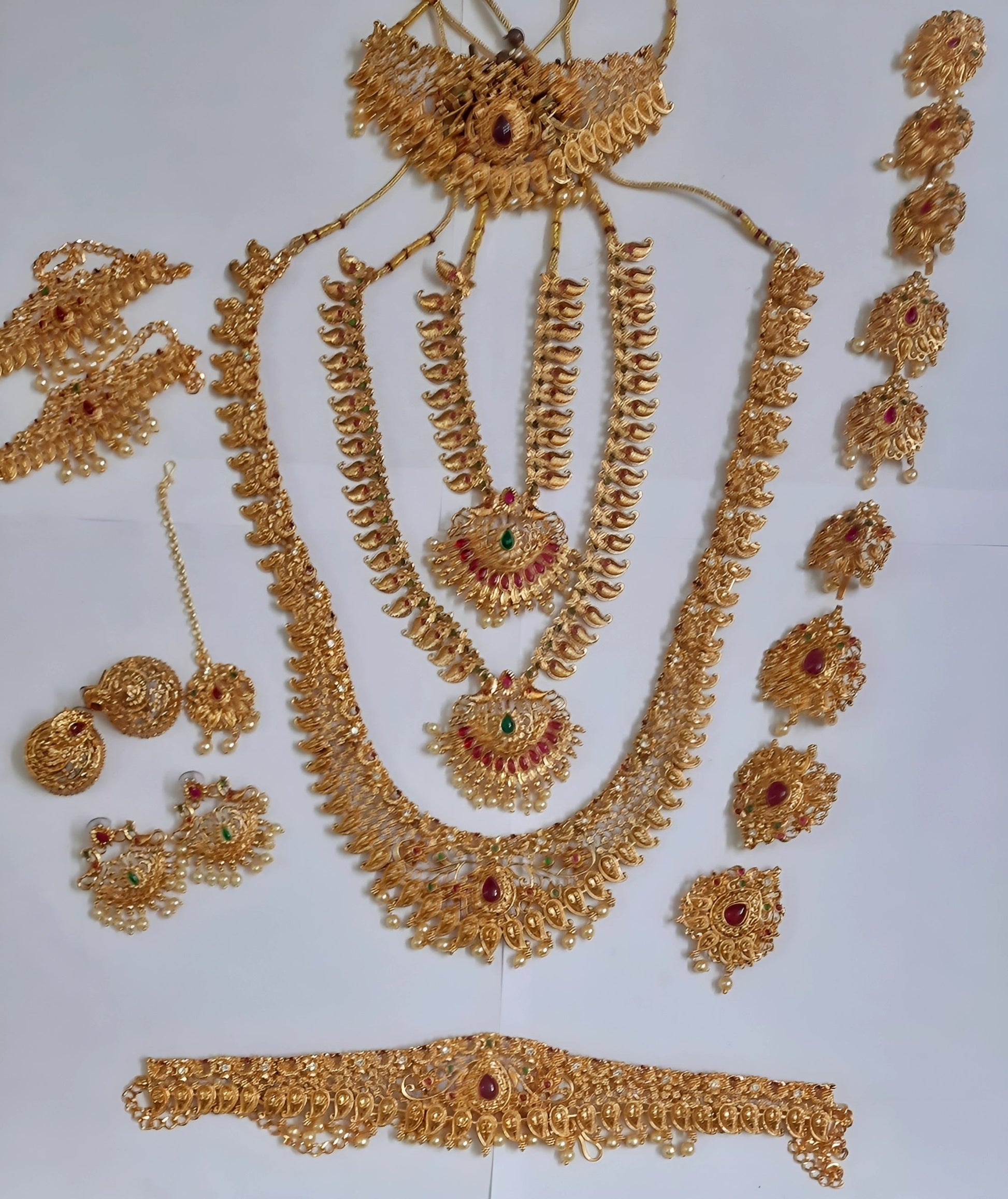 Elite Trading 19 piece Golden Bridal Jewellery Set - Swadesiicart