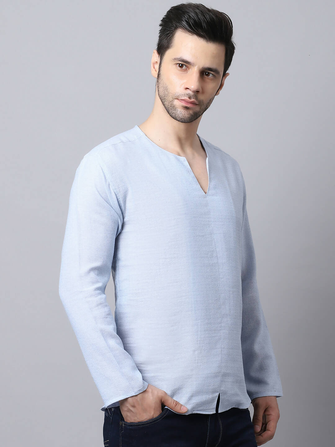 Even Apparels Men's Blue Pure Cotton Round Neck Slit Kurta | Swadesiicart
