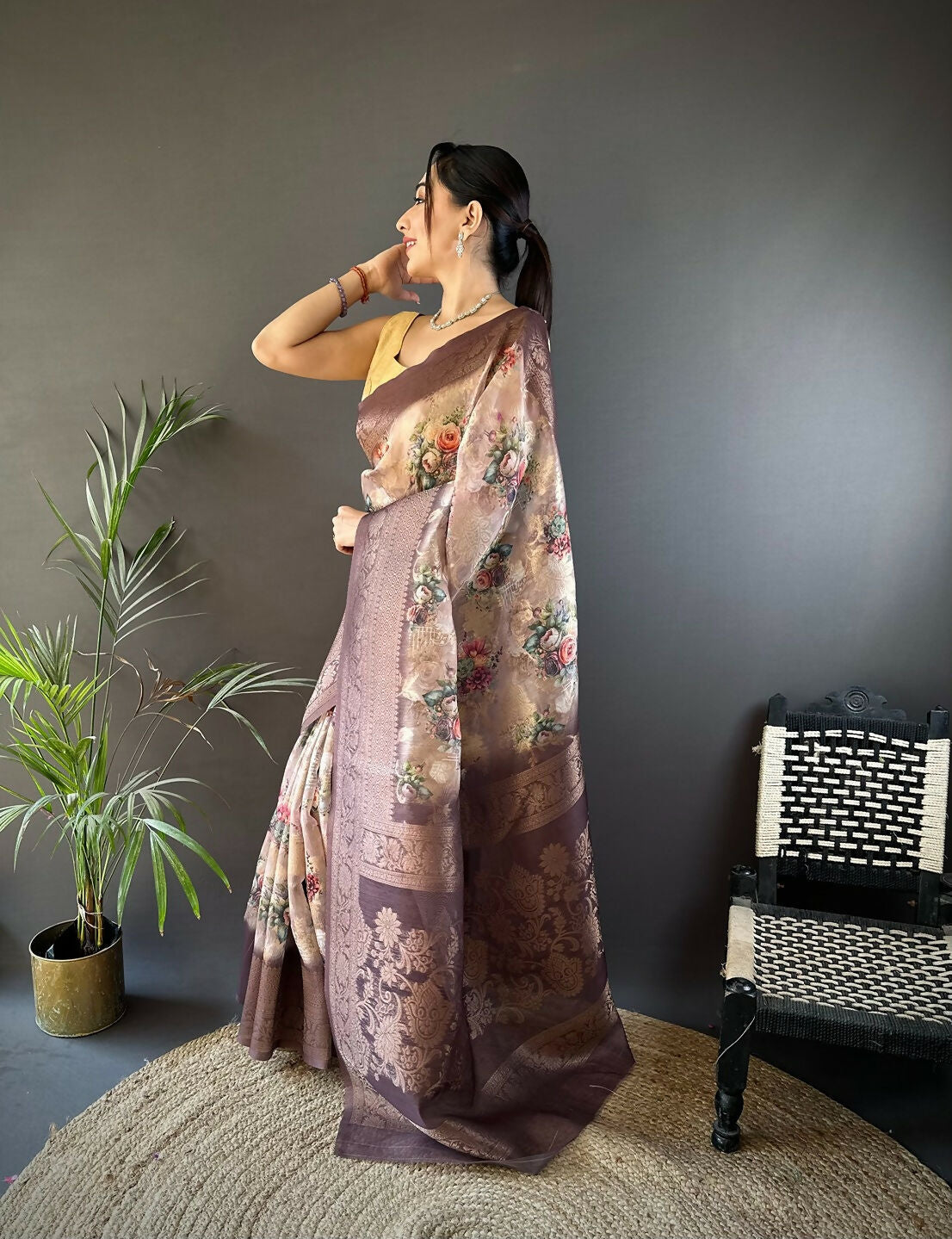 Joban Fashion Brown Floral Motifs Banarasi Silk Sarees | Swadesiicart