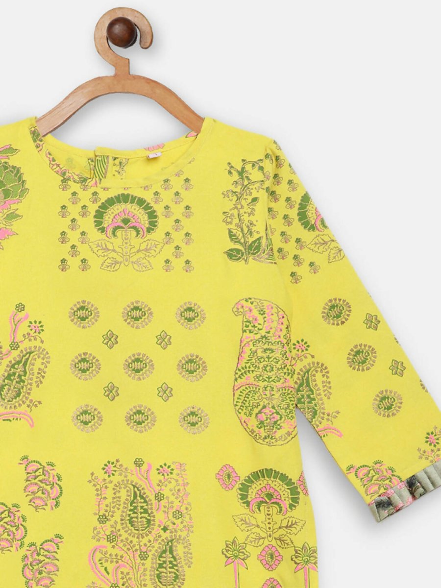 Ahalyaa Yellow Viscose Rayon Straight Kids Kurta Pants With Dupatta For Girls | Swadesiicart