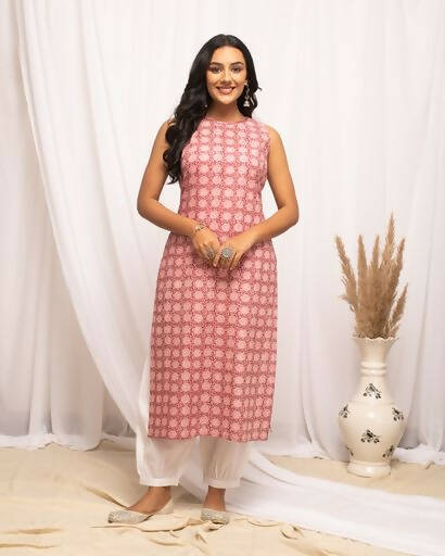 FIORRA Women's Floral Printed Pink Cotton Straight Kurta - Swadesiicart