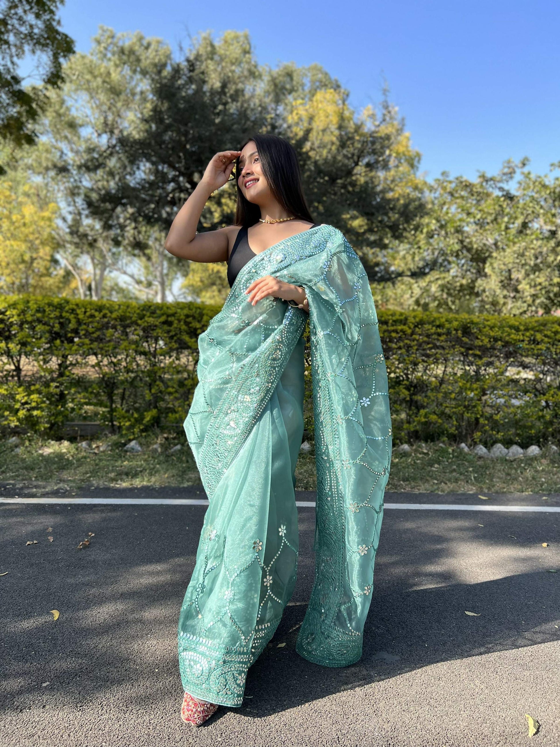 Vamsee Naina Green Organza Saree - Swadesiicart