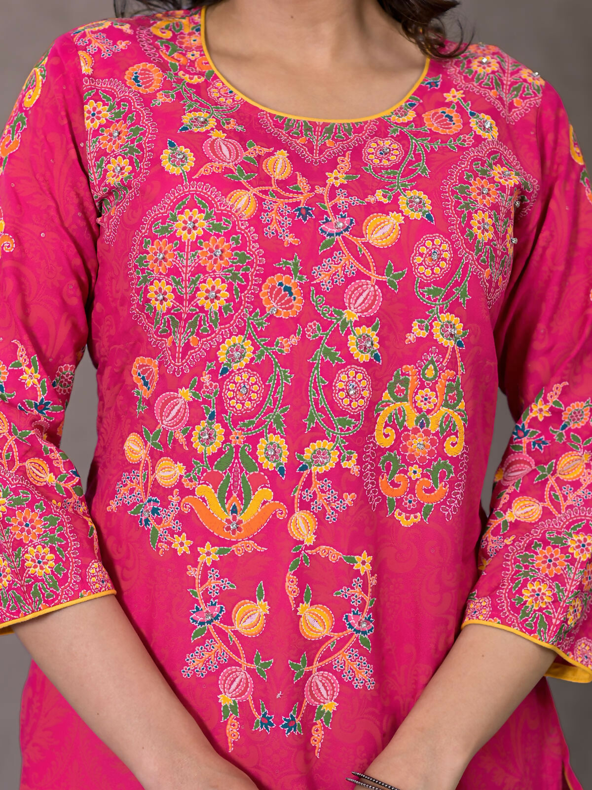 Juniper Women's Pink Thread Embroidered Liva Rayon Kurta With Sequins & Beads - Swadesiicart