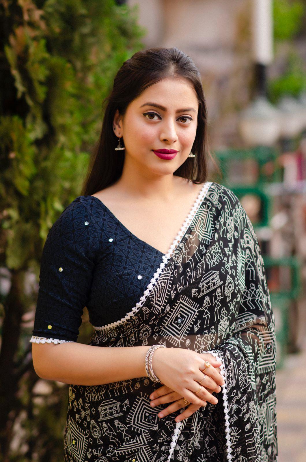 Black Poly Georgette Ethnic Motifs Saree with Unstitched Blouse - Hiral Fashion | Swadesiicart