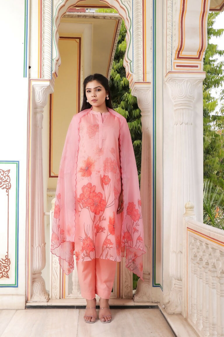 Vaasva Women Pink Tabby Slik Print & Embroidered Kurta, Pant & Dupatta set | Swadesiicart