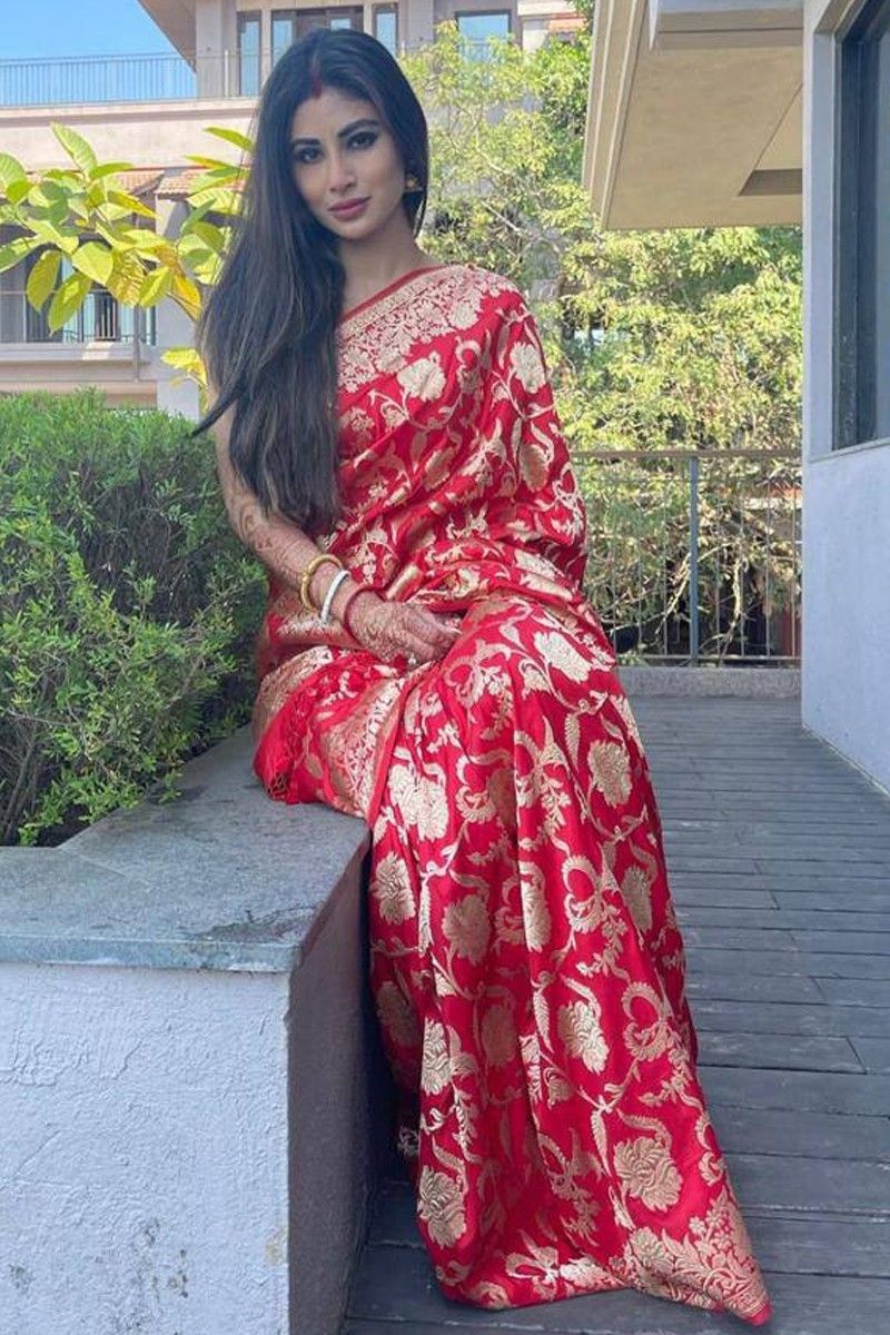 Vamika Weaving Banarasi Jacquard Red Kanjivaram Saree | Swadesiicart