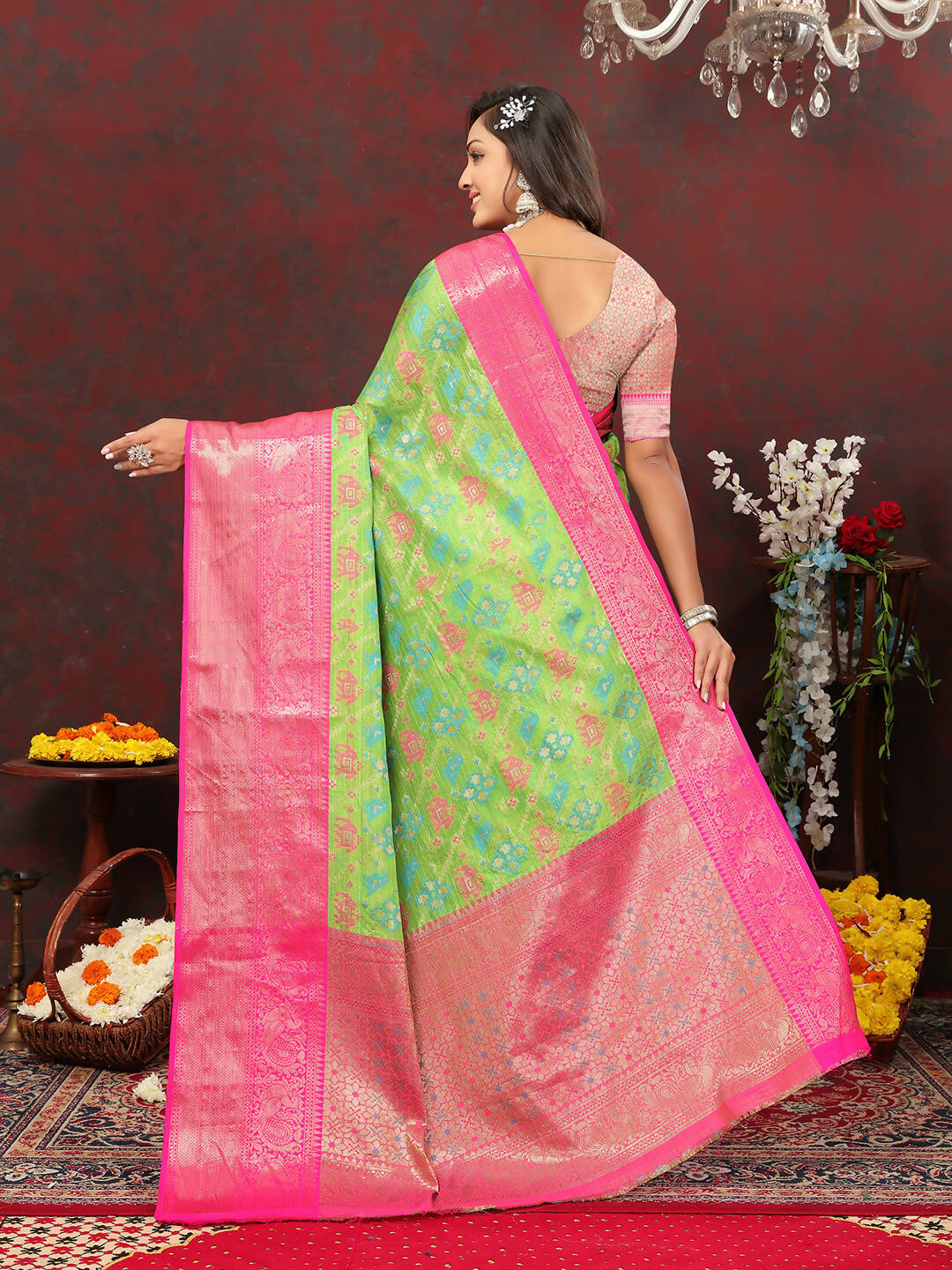 Lorenvalley Fashion Green Cotton Woven Design Zari Meenakari Weaving Saree - Swadesiicart