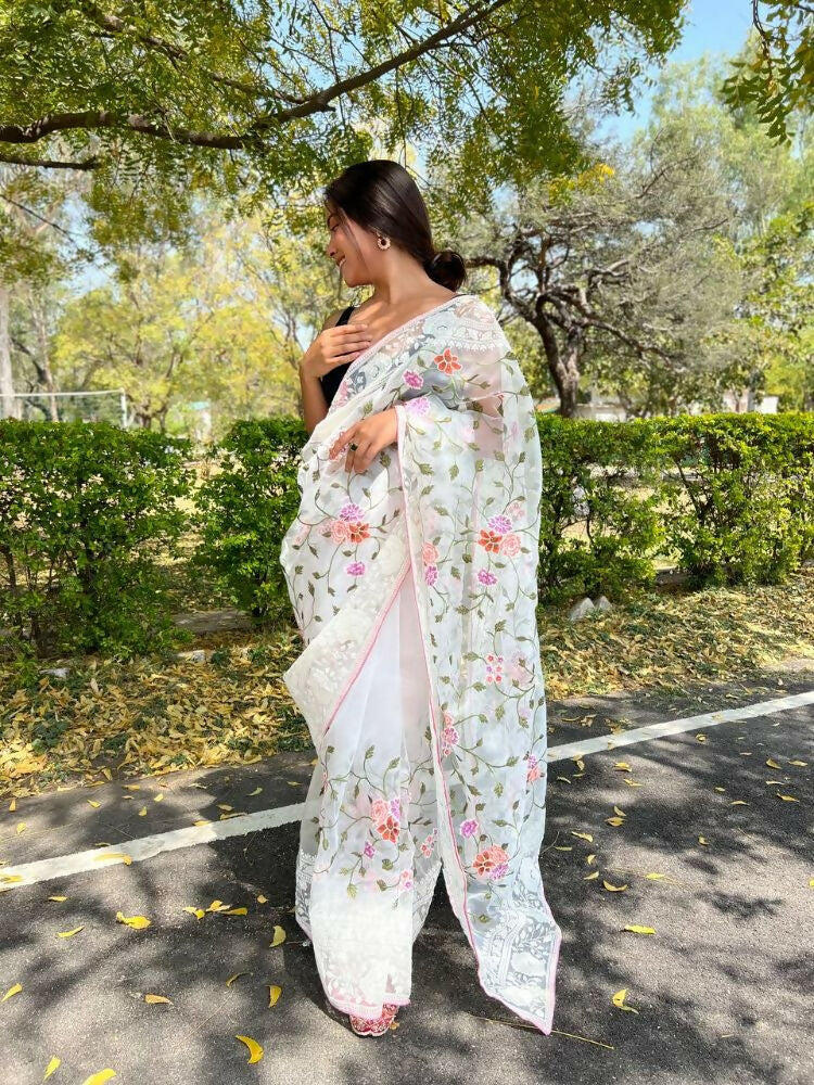 Vamsee Foolwarii White Organza Saree - Swadesiicart