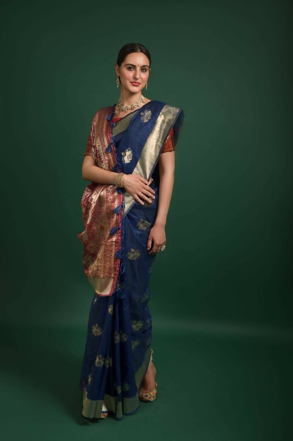 Vishnu Weaves Women's Blue Tussar Silk Zari Woven Saree with Blouse - Swadesiicart