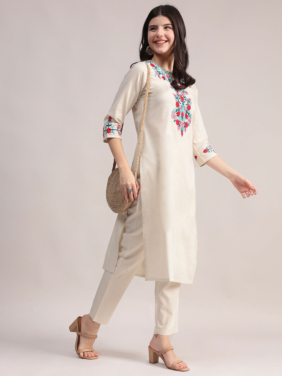 Aavyora Women's Off-White Embroidered Cotton Flex Co-Ord Set - Swadesiicart