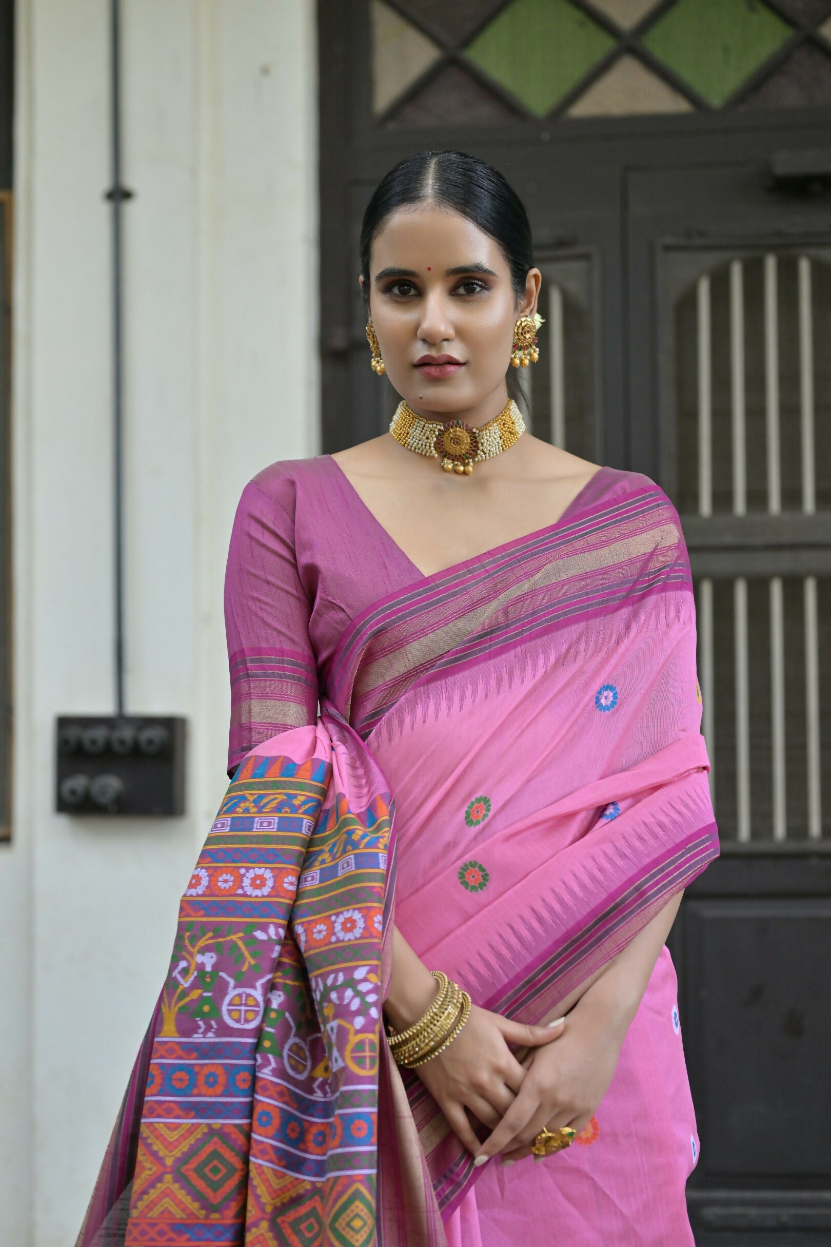 Vishnu Weaves Women's Pink Handloom Raw Silk Saree with Blouse - Swadesiicart