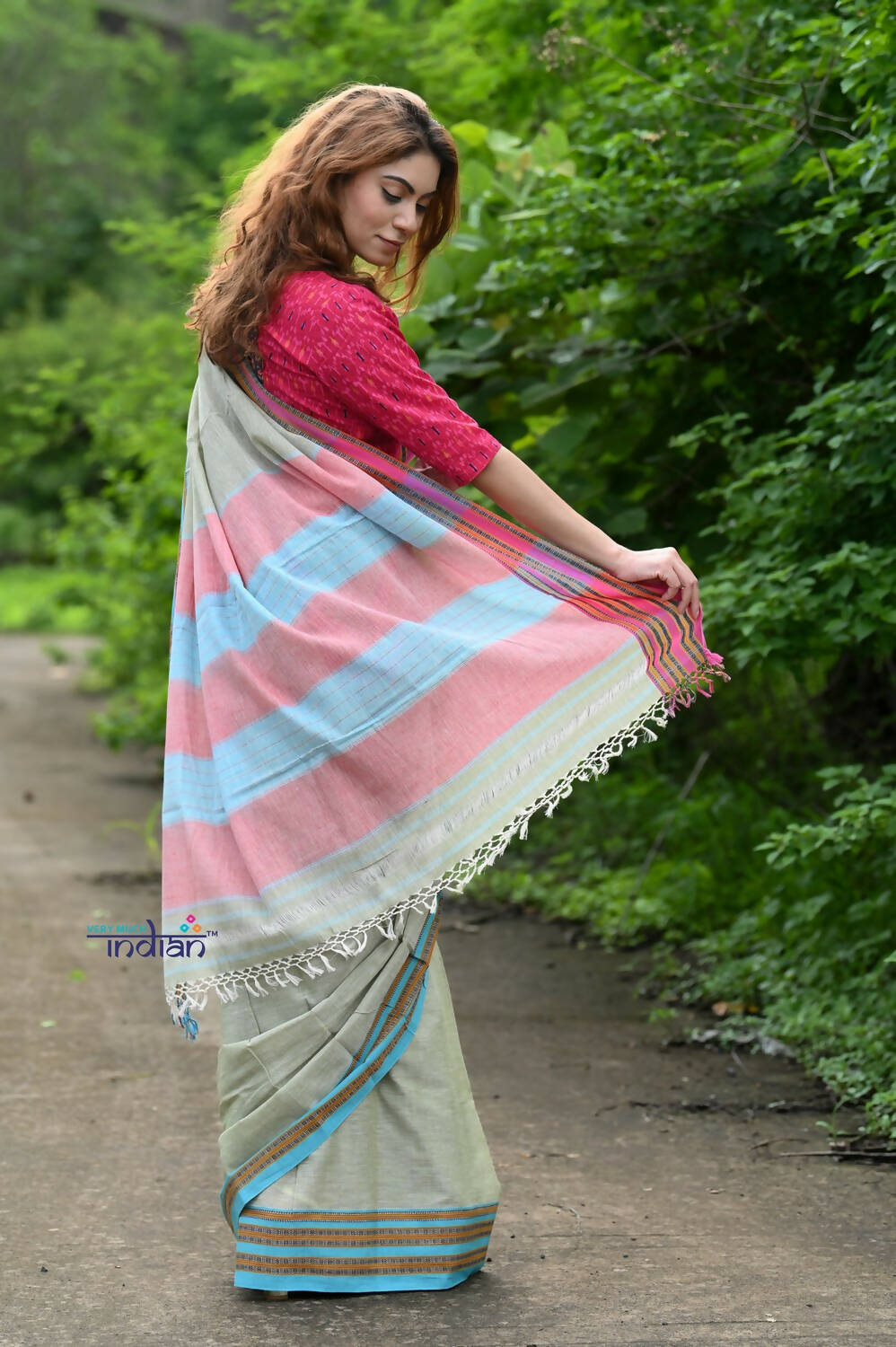 Very Much Indian Traditional Patteda Anchu Ilkal Handloom Saree-Gage Green | Swadesiicart