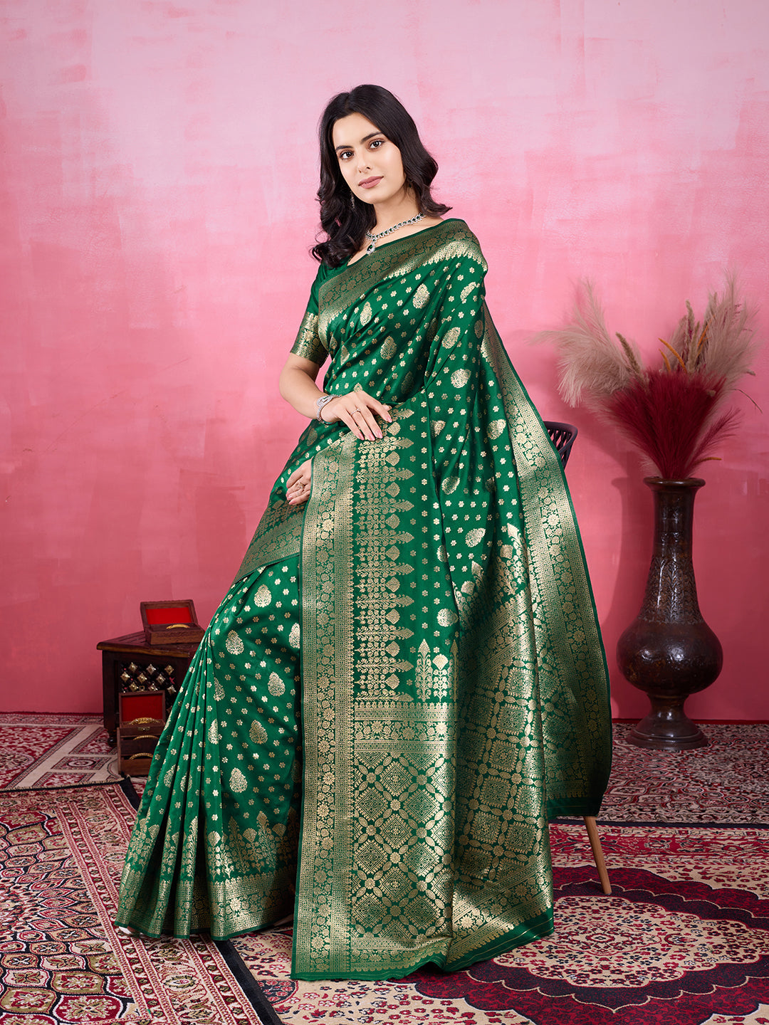 Vedant Vastram Banarasi Silk Fashion Saree - Green | Swadesiicart